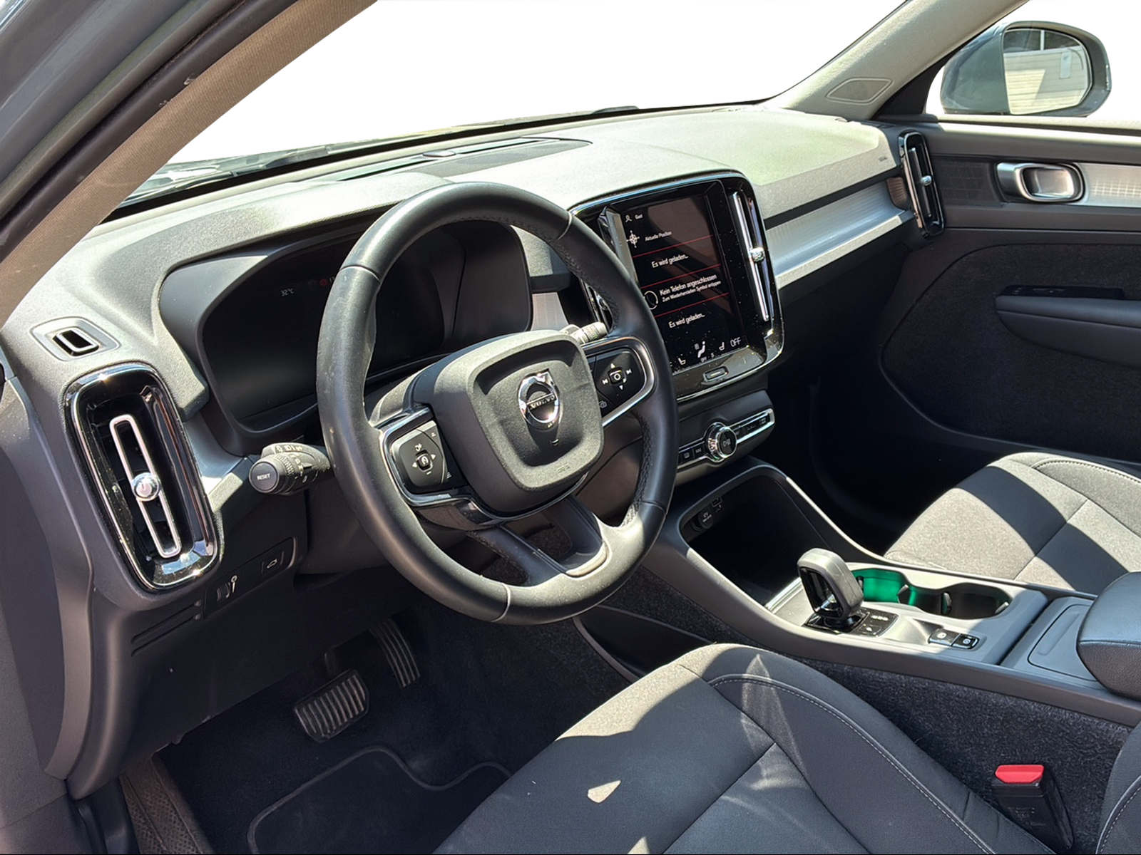 VOLVO XC40 1.5 T2 Xcite-image-8