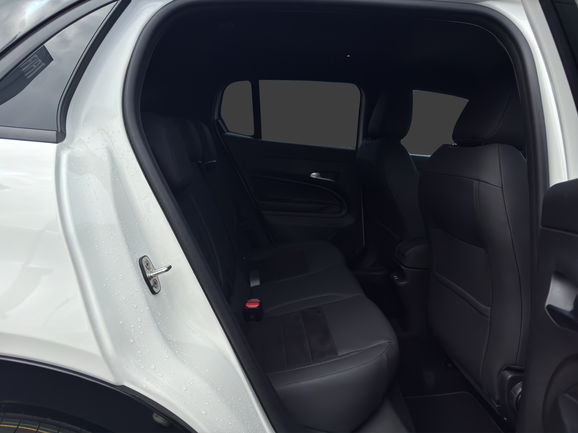 FIAT 600h MildHybrid Sport-image-17
