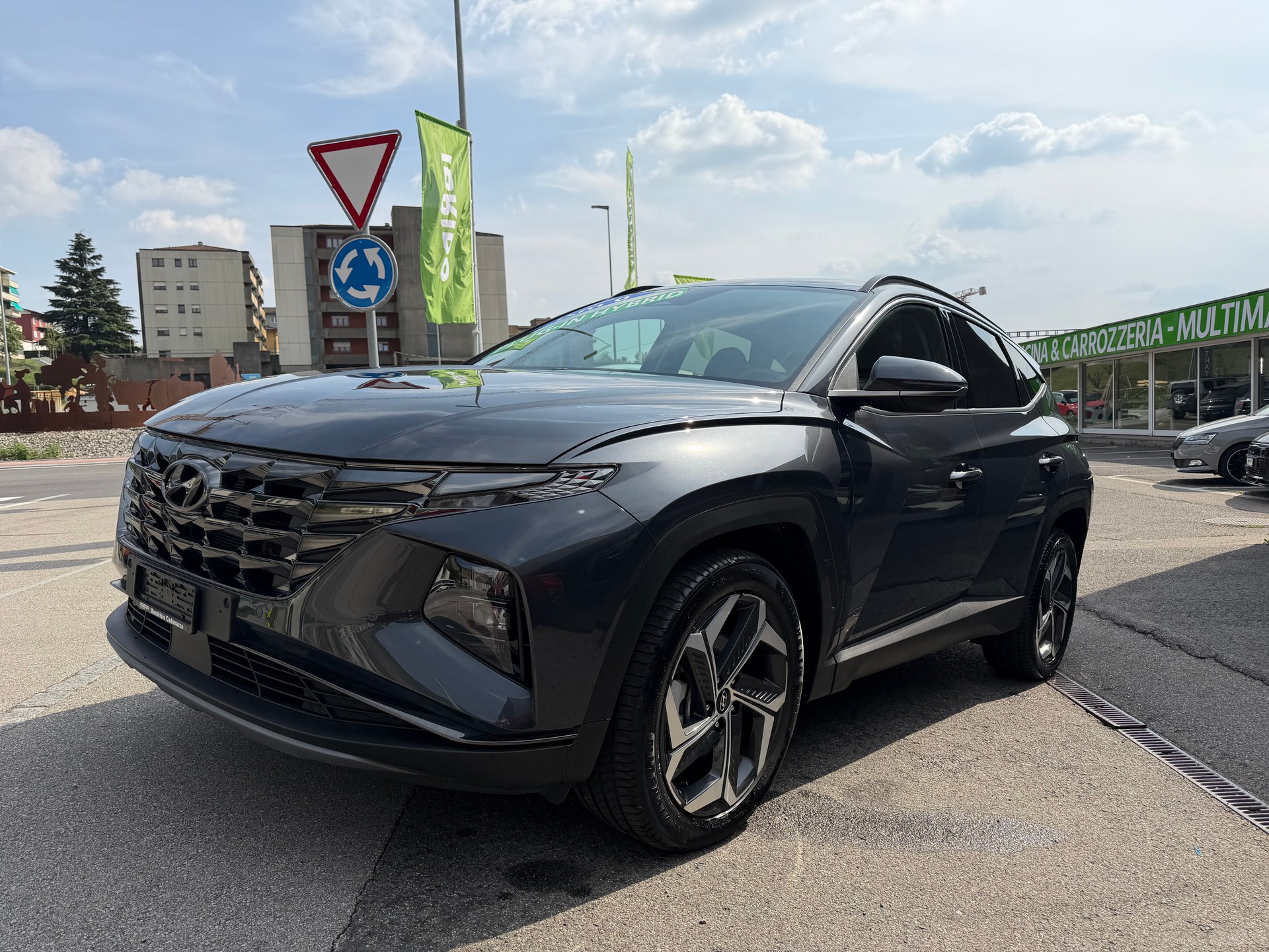 HYUNDAI Tucson 1.6 TGDI PHEV Amplia 4WD-image-3