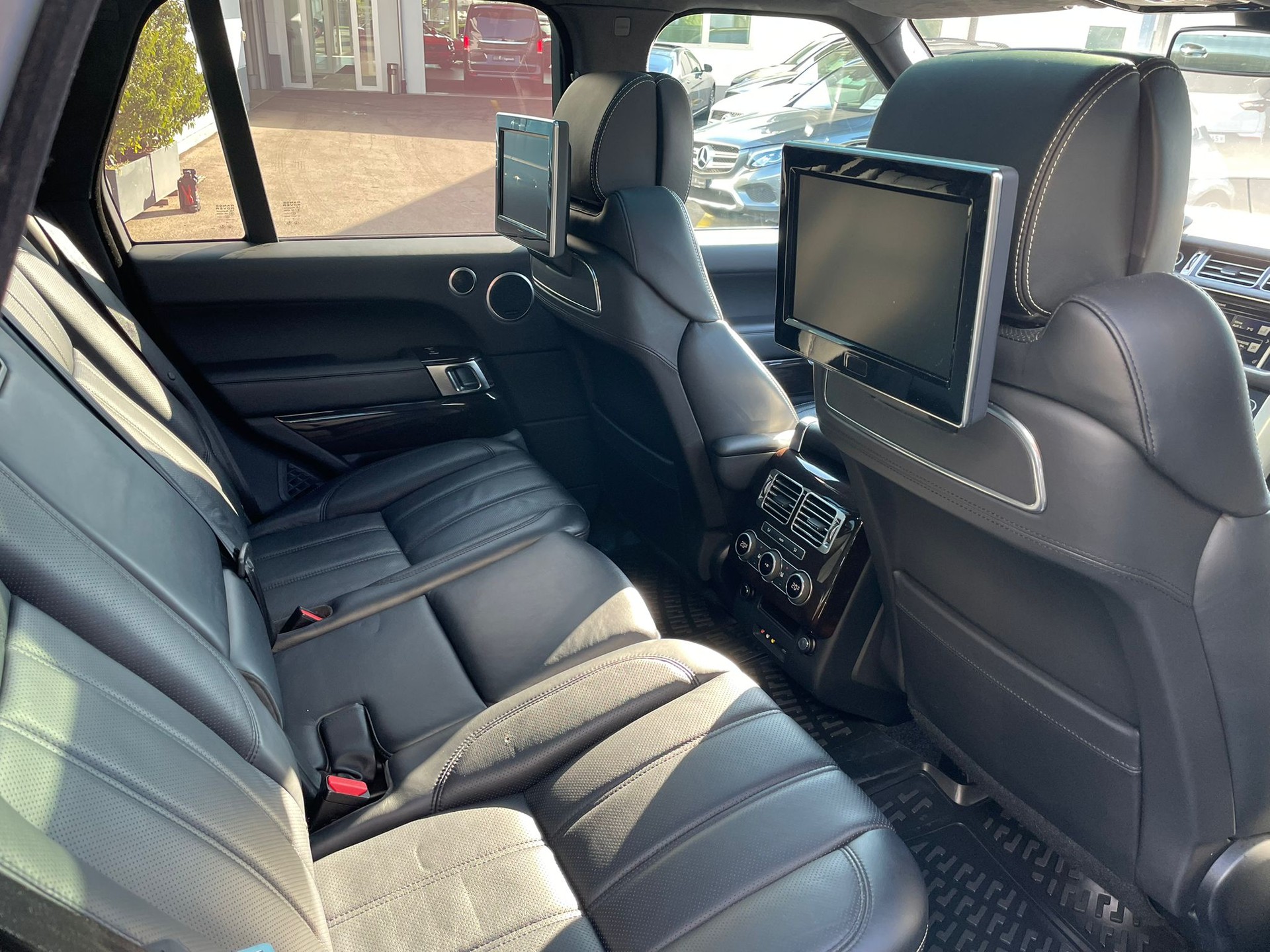LAND ROVER Range Rover 5.0 V8 SC Vogue Automatic-image-12