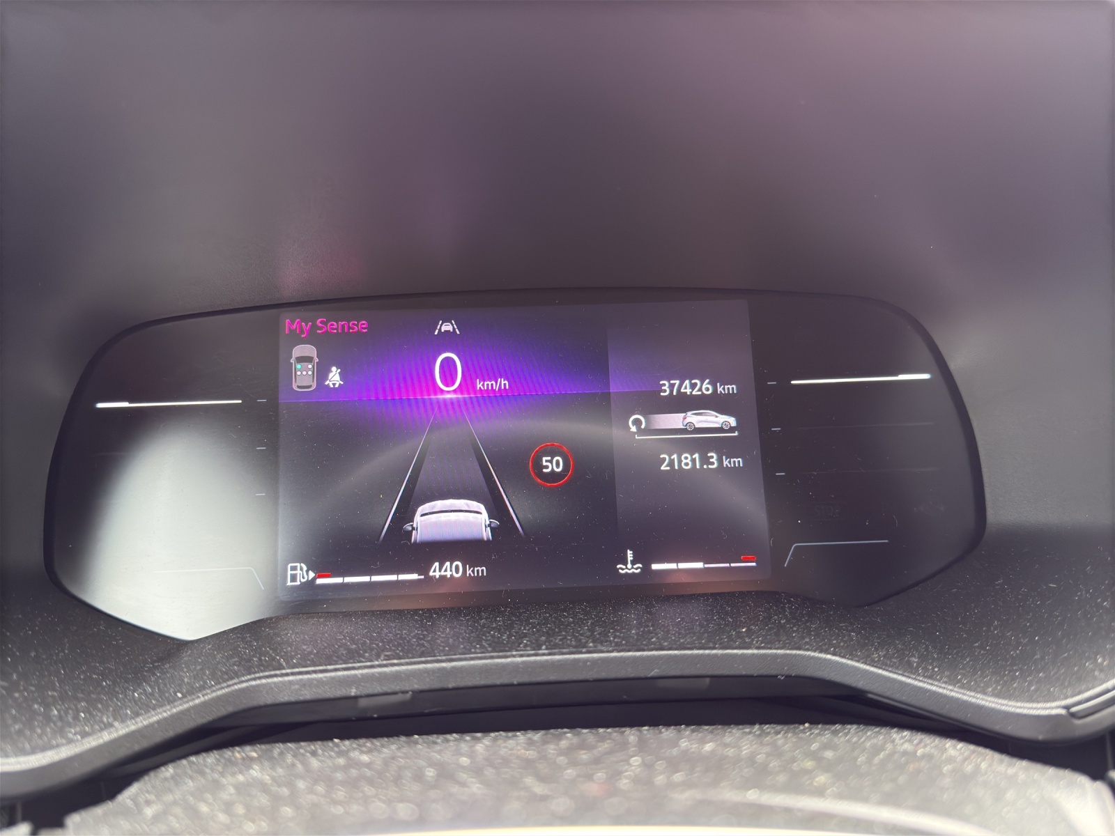 RENAULT Clio 1.0 Techno 6-Gang Manuel-image-9