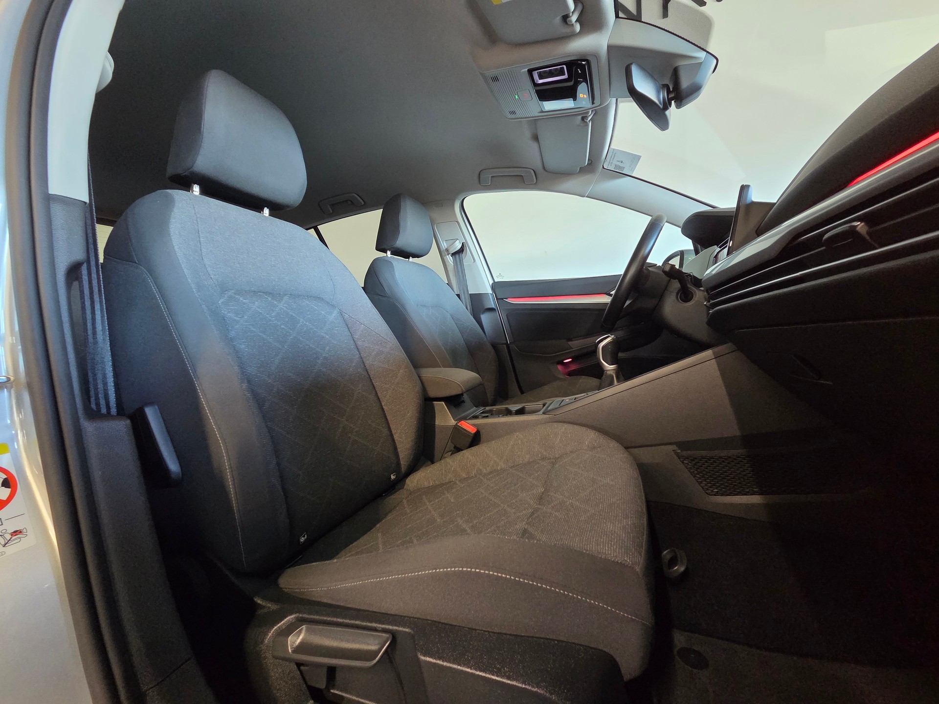 VW Golf VIII 1.5 TSI Style-image-5