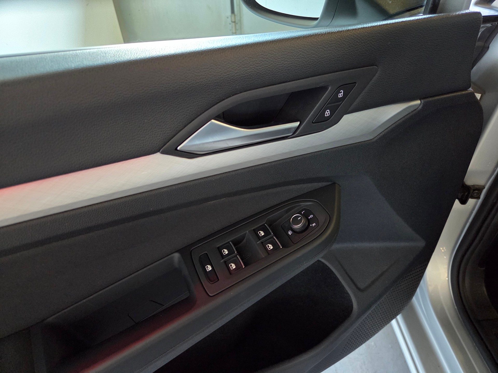 VW Golf VIII 1.5 TSI Style-image-11