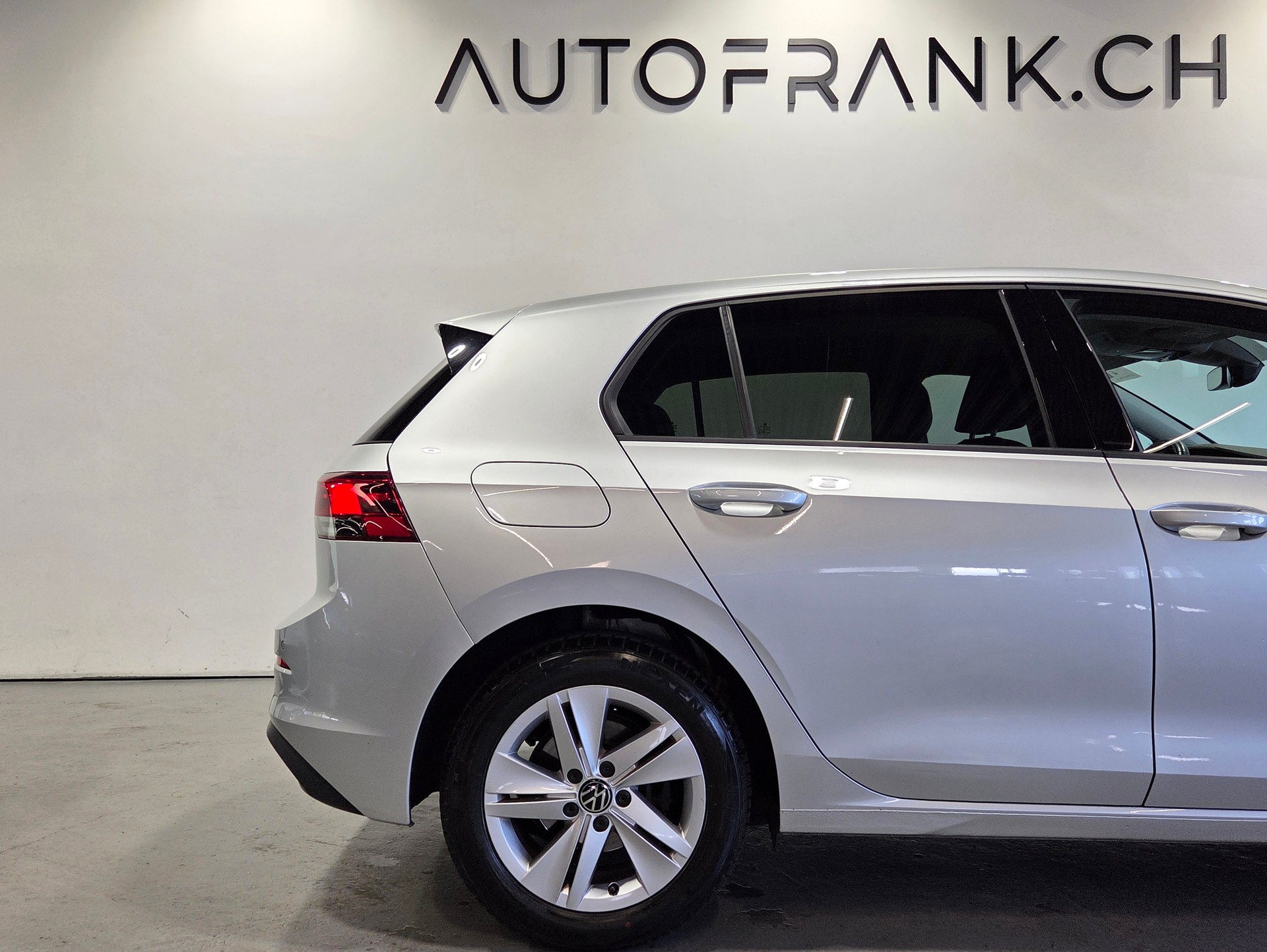 VW Golf VIII 1.5 TSI Style-image-4