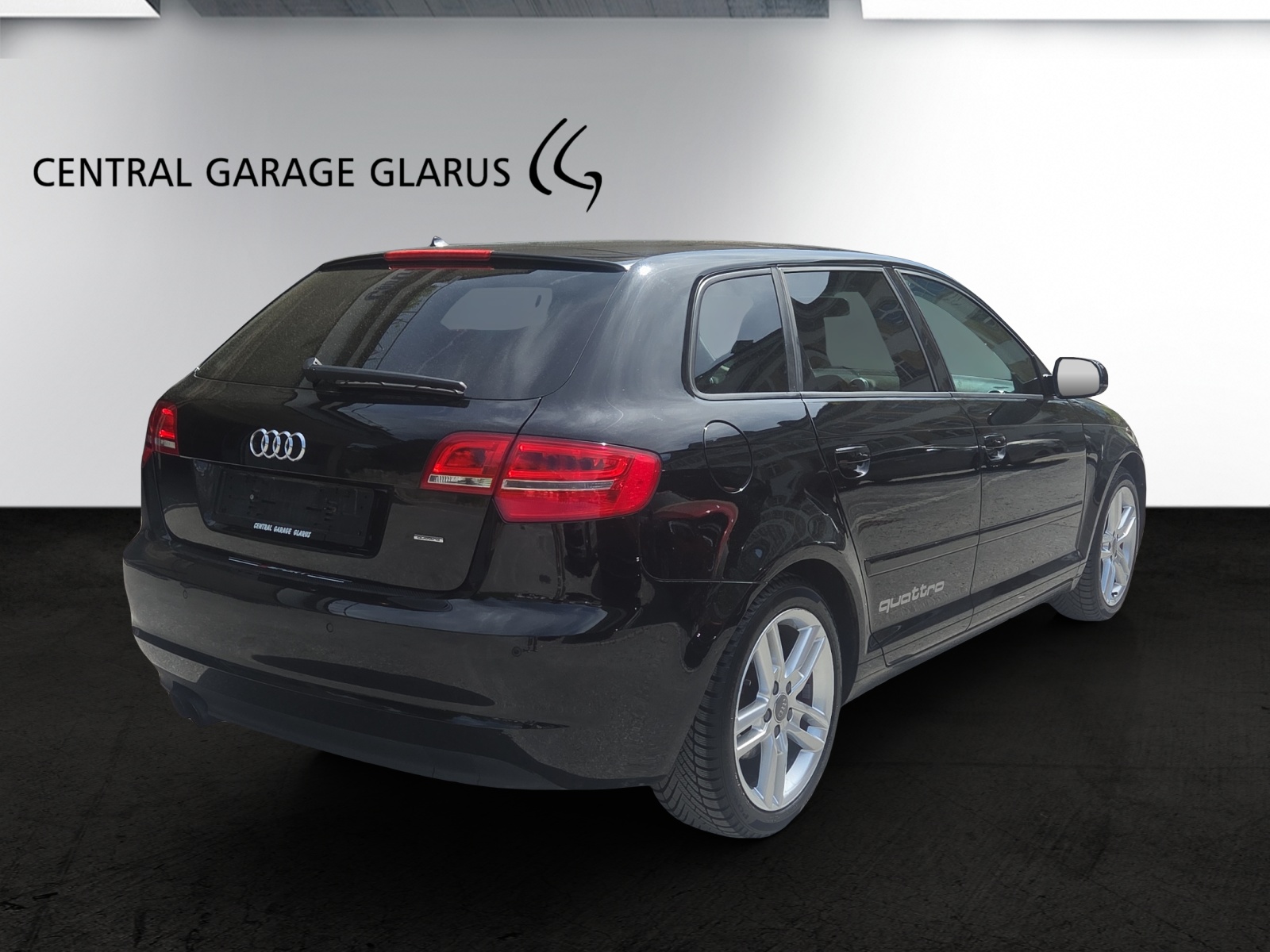 AUDI A3 Sportback 1.8 TFSI Ambition quattro-image-5