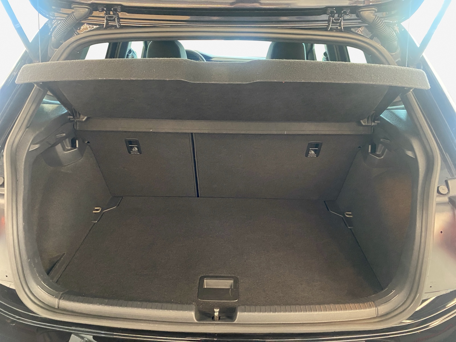 VW Polo 1.0 TSI R-Line DSG-image-12