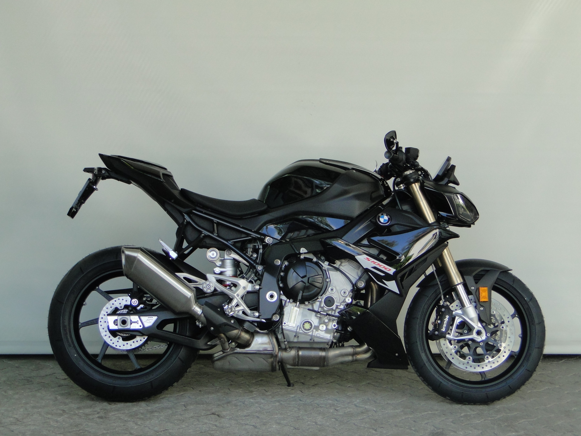 BMW S 1000 R M Schmiedefelgen & 5 Jahre Garantie-showroom-element-2