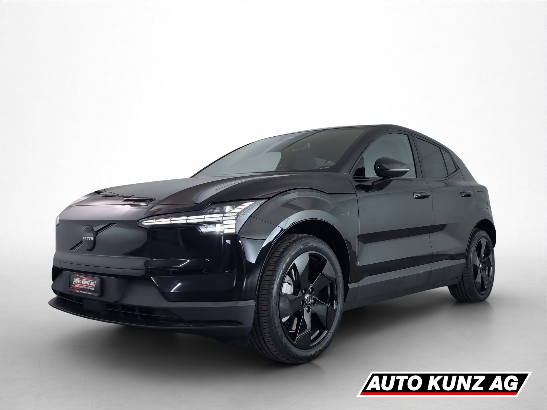 VOLVO EX 30 Twin Motor Performance Plus AWD-image-0