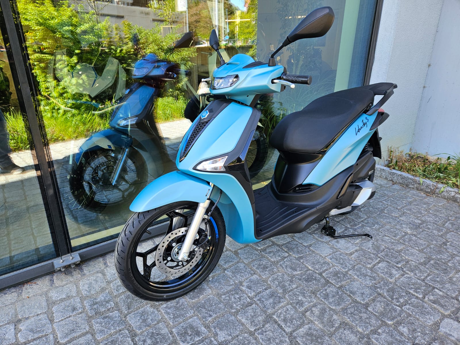 PIAGGIO Liberty 125 Sport E5+-showroom-element-2