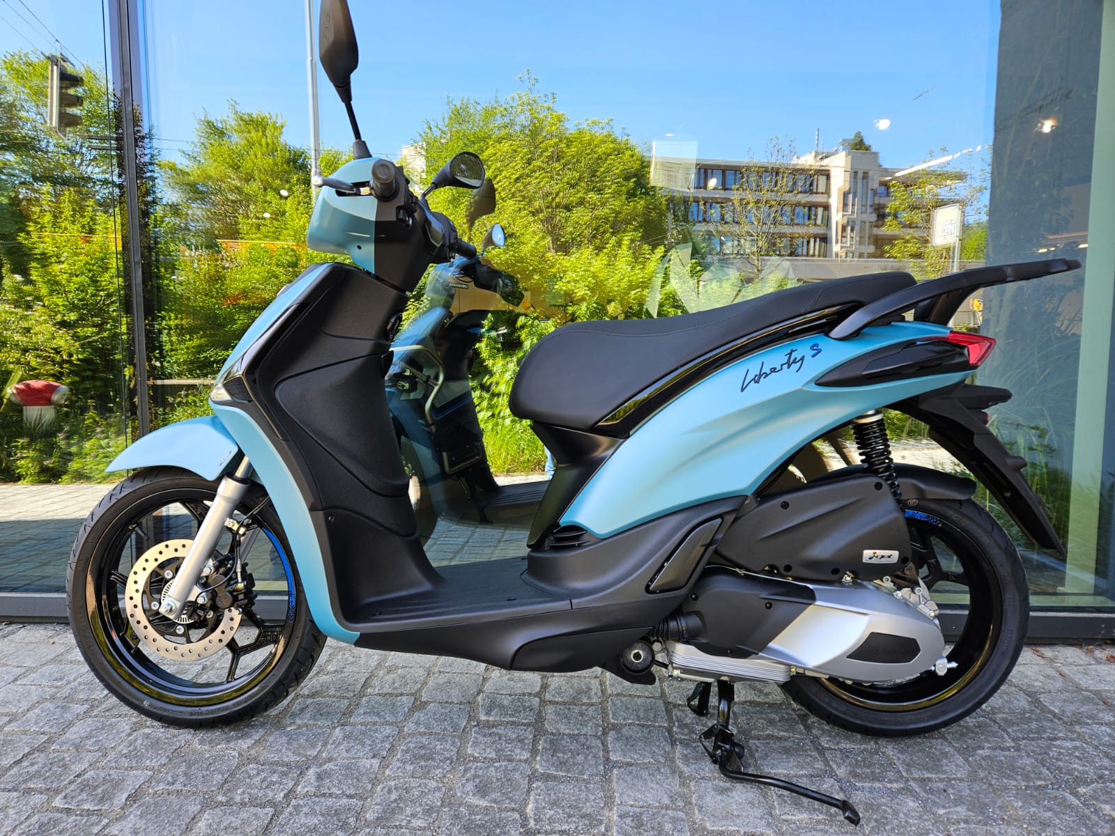 PIAGGIO Liberty 125 Sport E5+-showroom-element-1