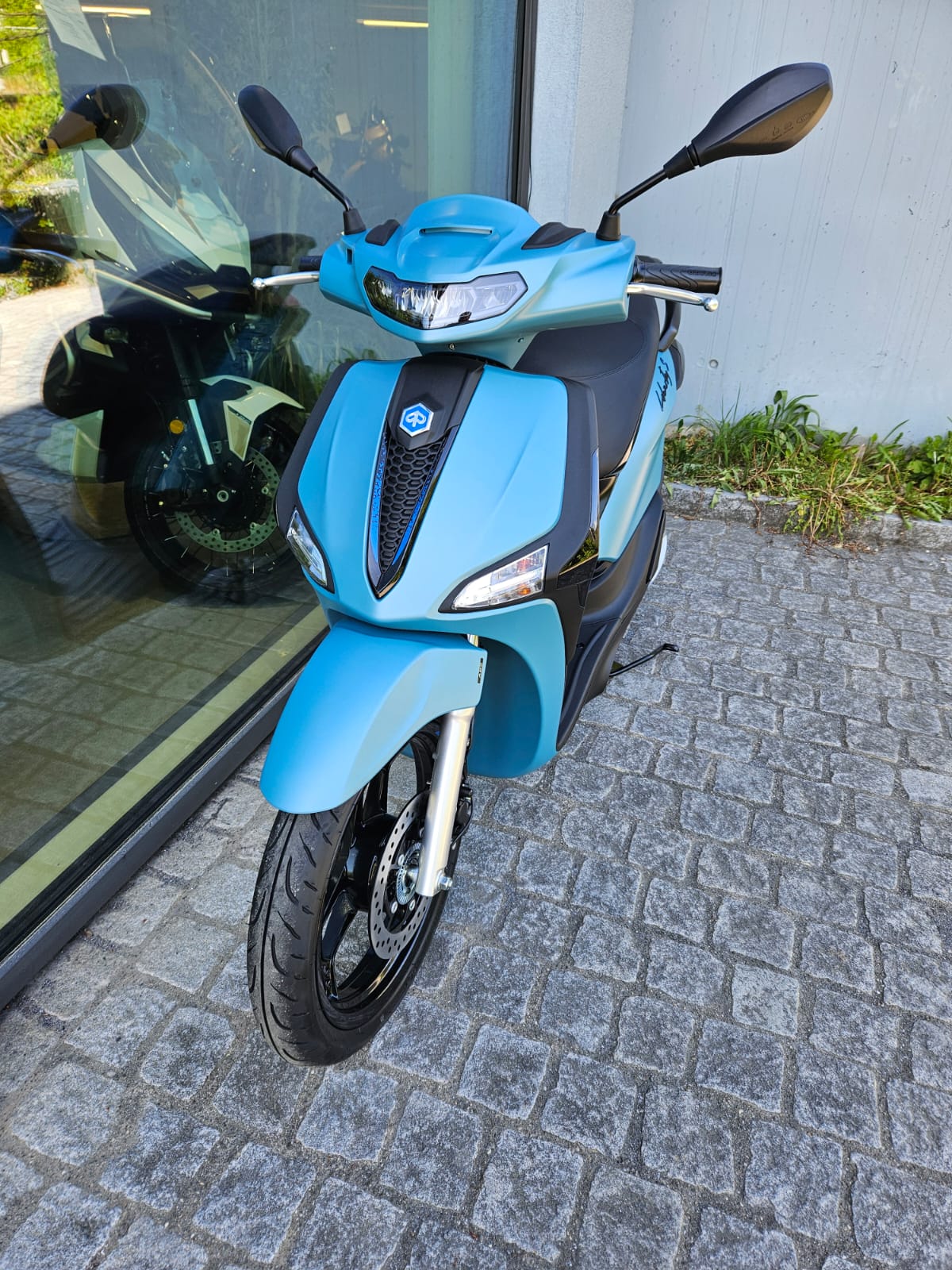 PIAGGIO Liberty 125 Sport E5+-showroom-element-3