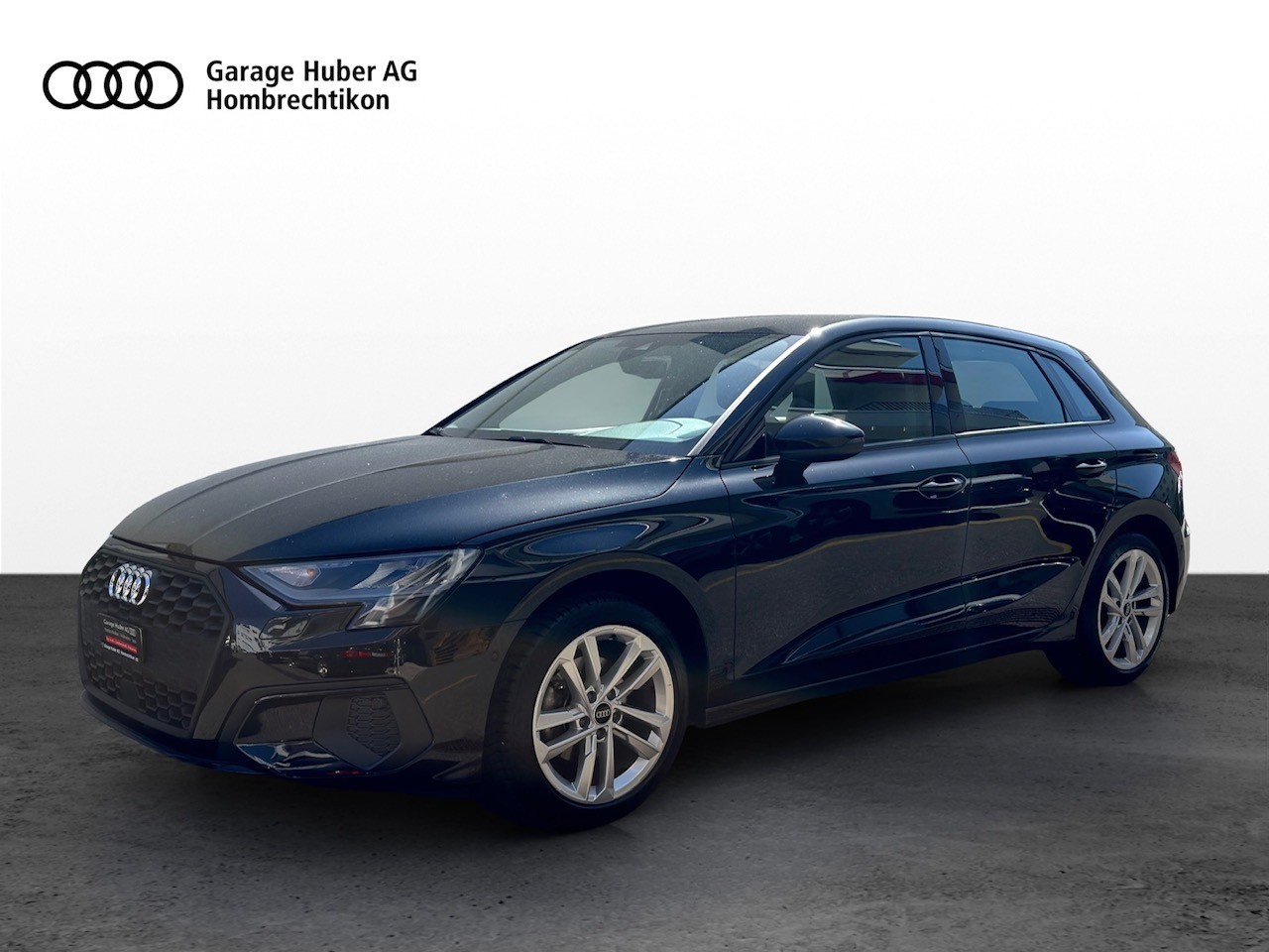 AUDI A3 Sportback 35 TFSI Attraction S-tronic-image-0
