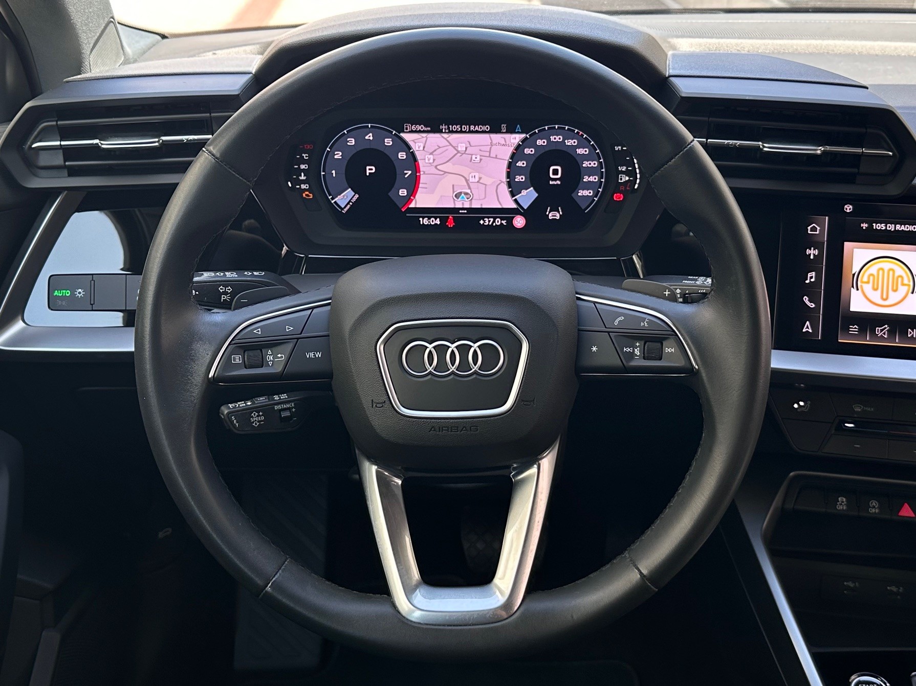 AUDI A3 Sportback 35 TFSI Attraction S-tronic-image-5