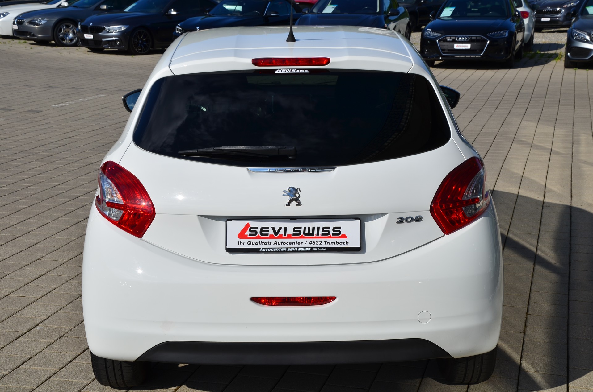 PEUGEOT 208 1.2 VTI Style*Ab MFK,1 Jahr oder 20'000km Garantie*-image-5