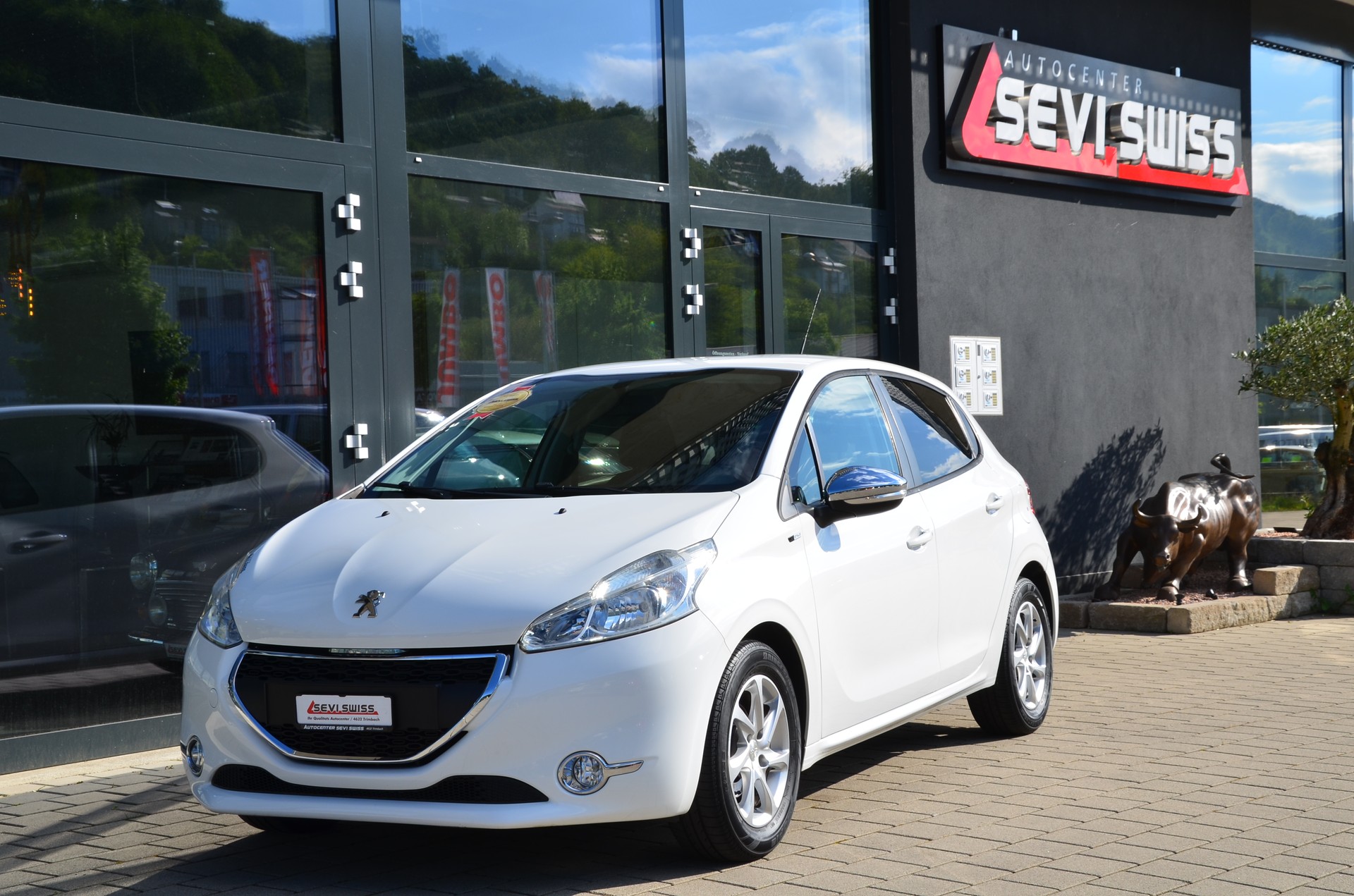 PEUGEOT 208 1.2 VTI Style*Ab MFK,1 Jahr oder 20'000km Garantie*-image-8