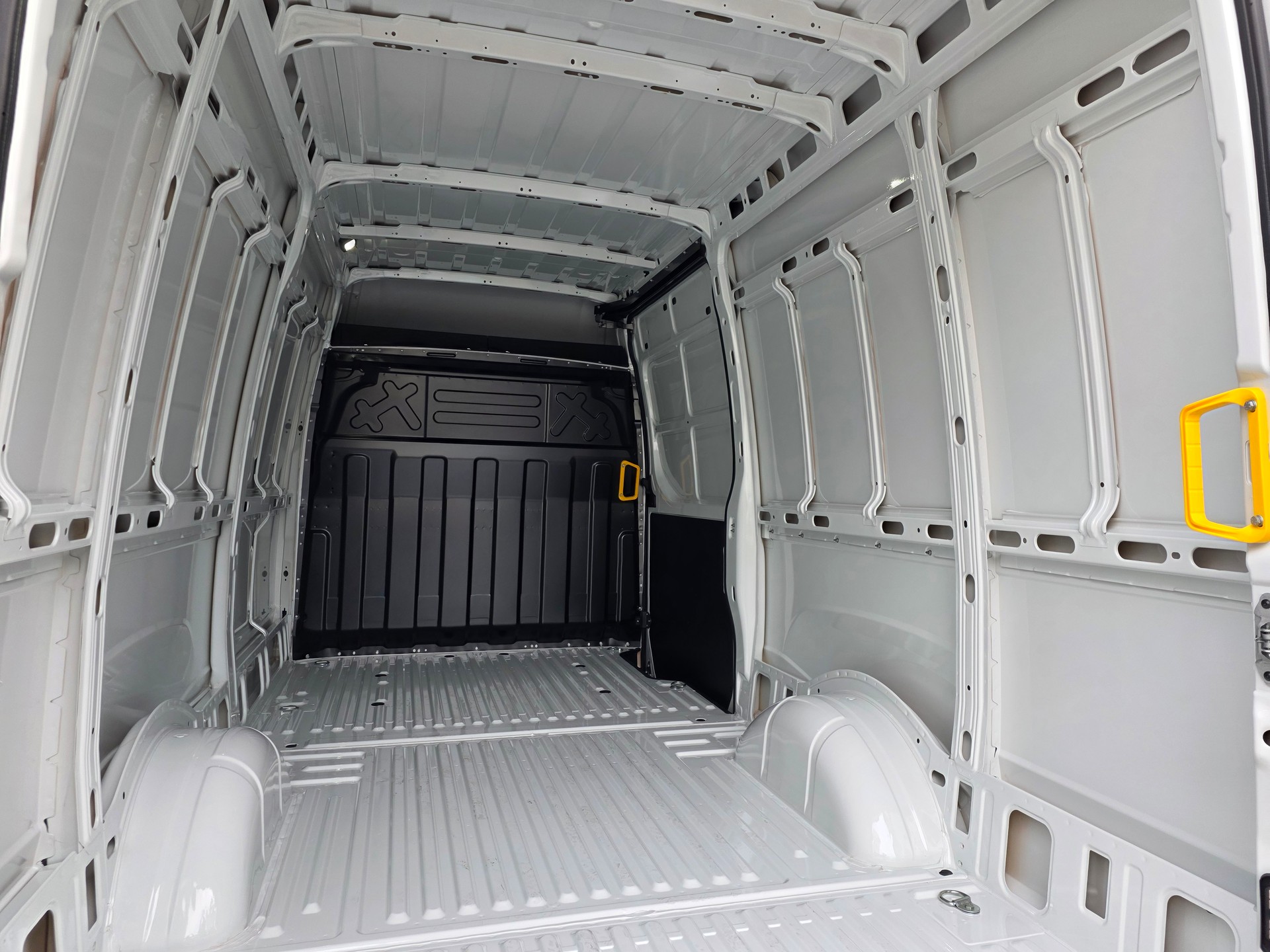 IVECO 35 S 16 A8 V-image-11