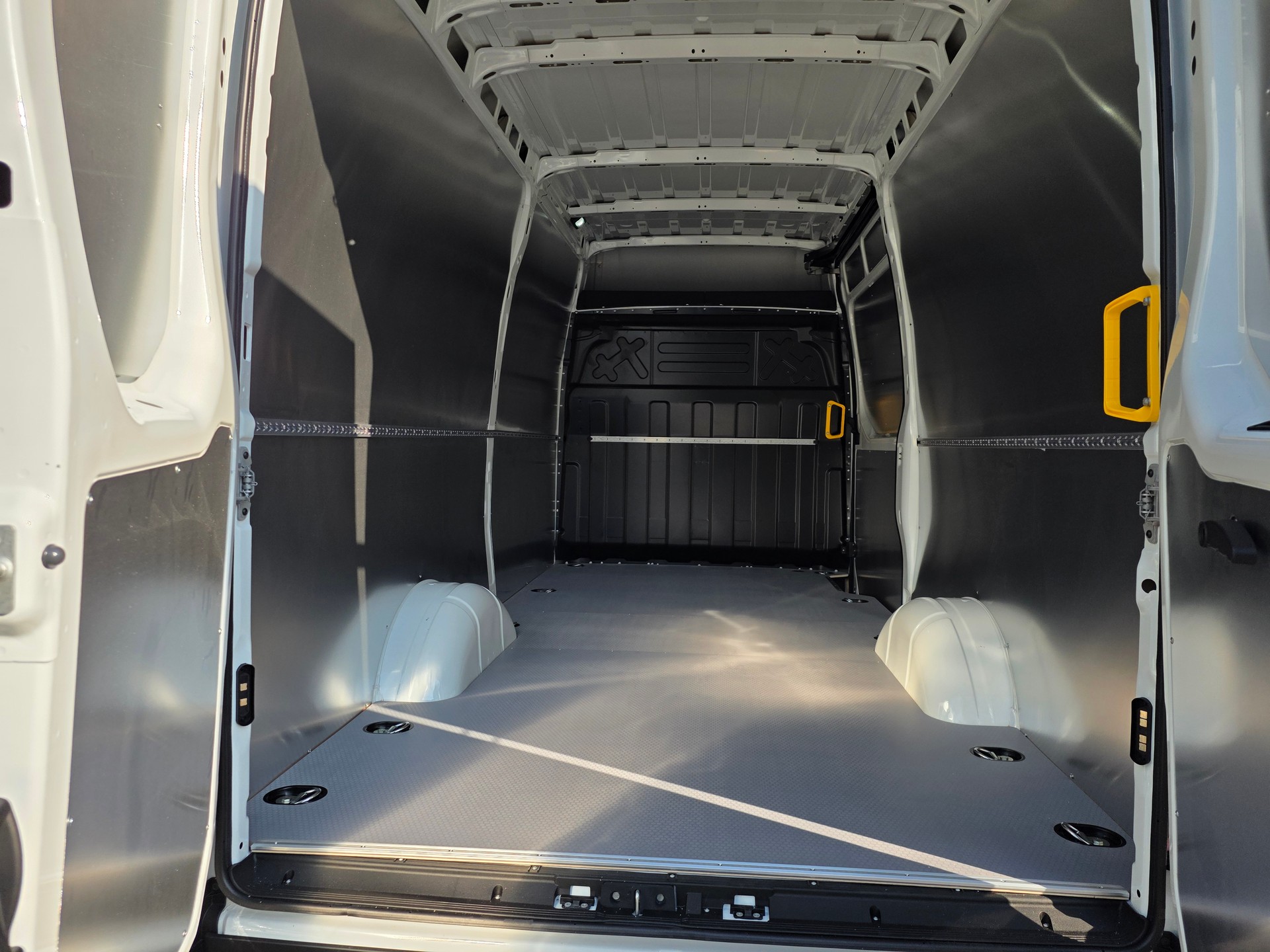 IVECO 35 S 16 A8 V-image-8