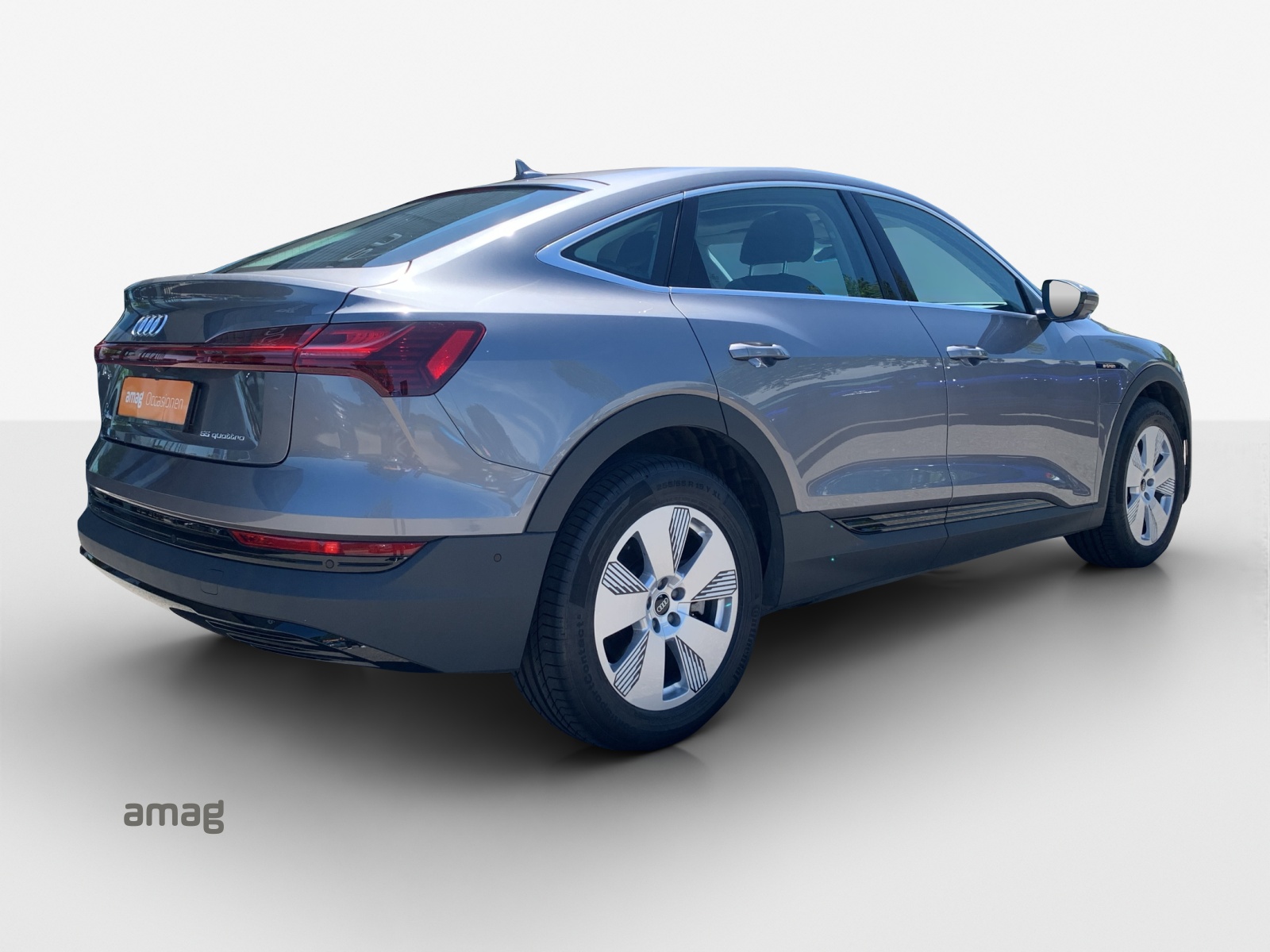 AUDI e-tron 55 Sportback quattro-image-6