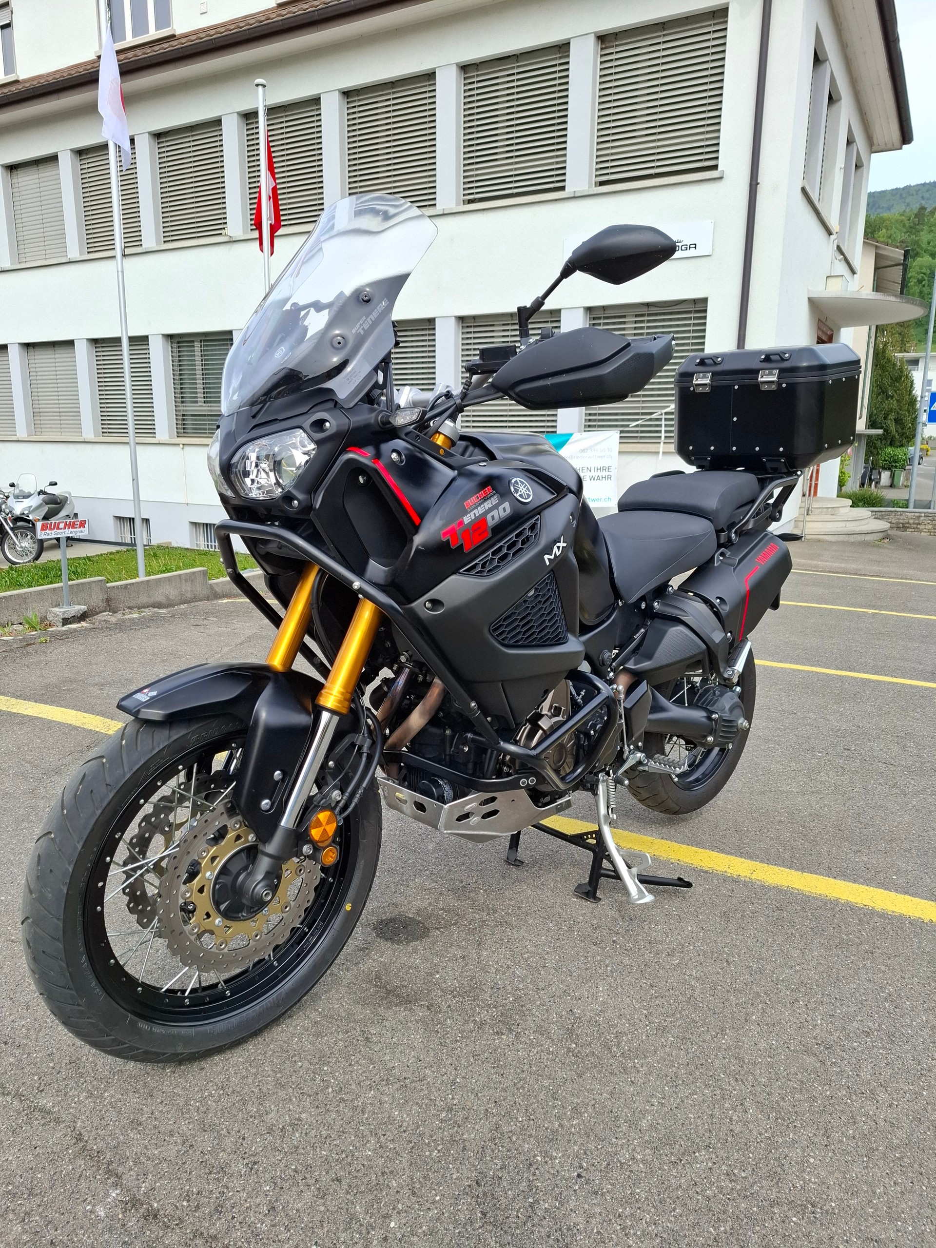 YAMAHA XT 1200 ZE Super Ténéré-image-5
