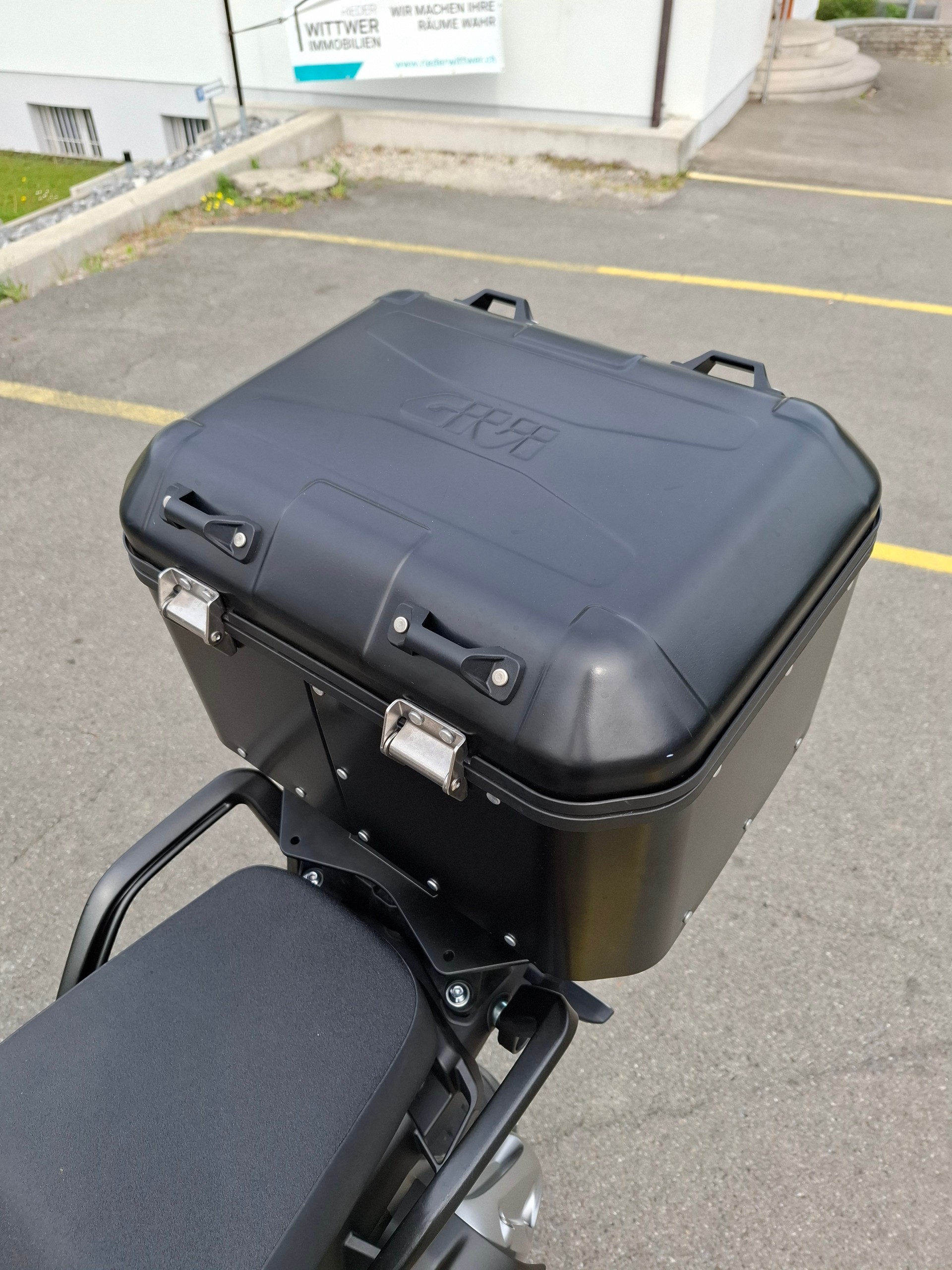 YAMAHA XT 1200 ZE Super Ténéré-image-11