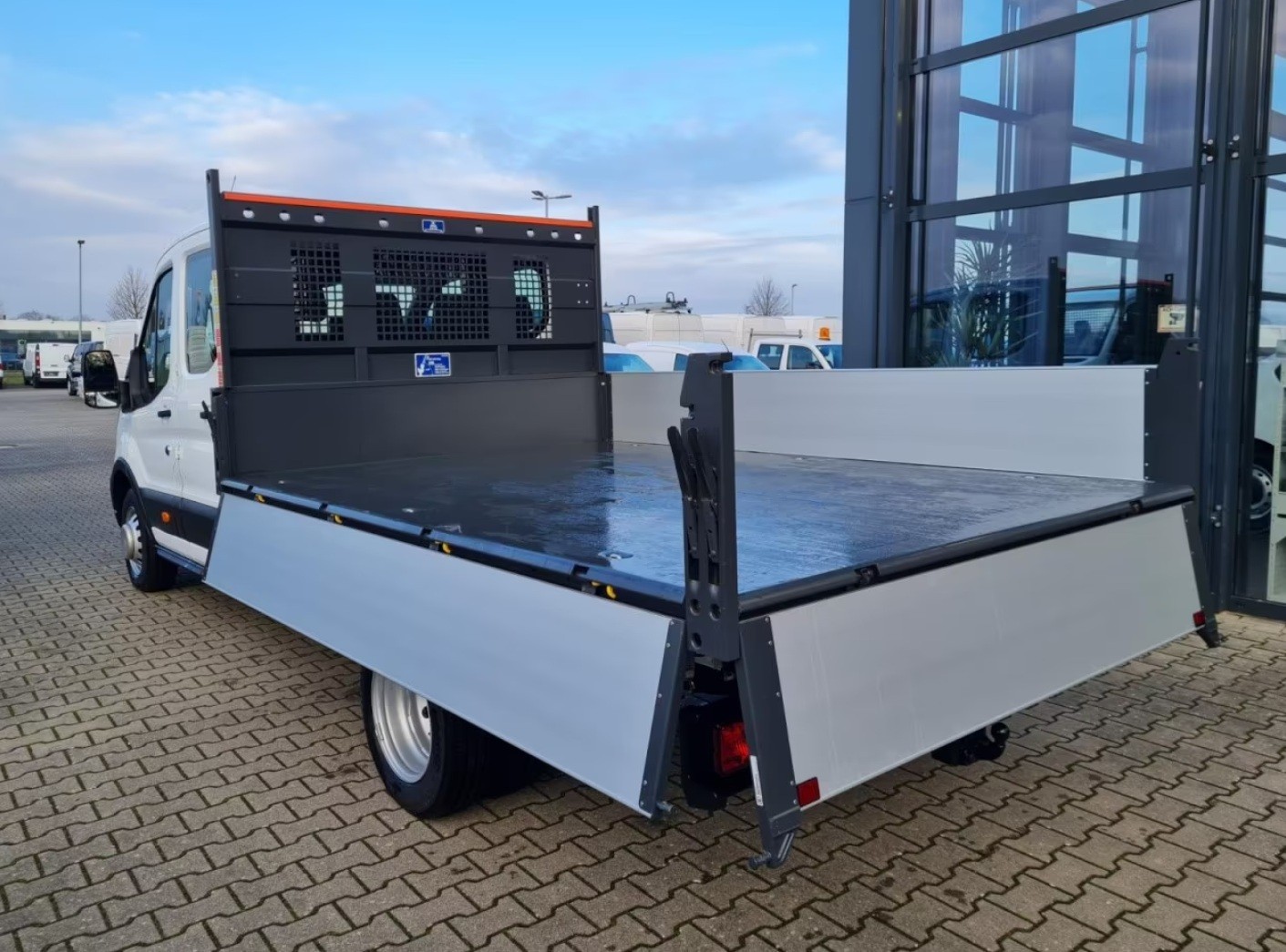FORD Transit 350 Doka L4 Trend 3 Seiten Kipper-image-12