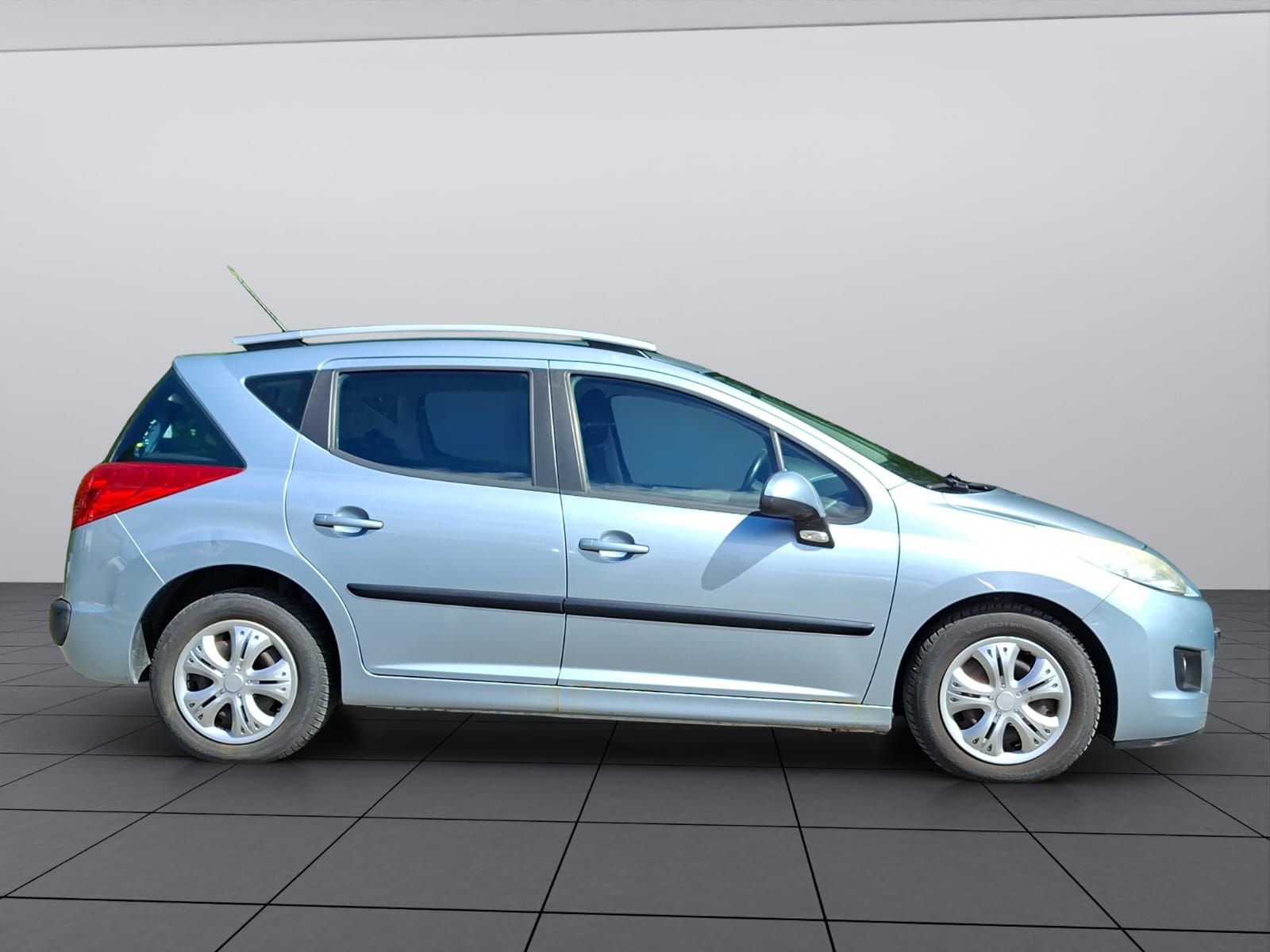 PEUGEOT 207 SW 1.6 16V Trendy Clim-image-8