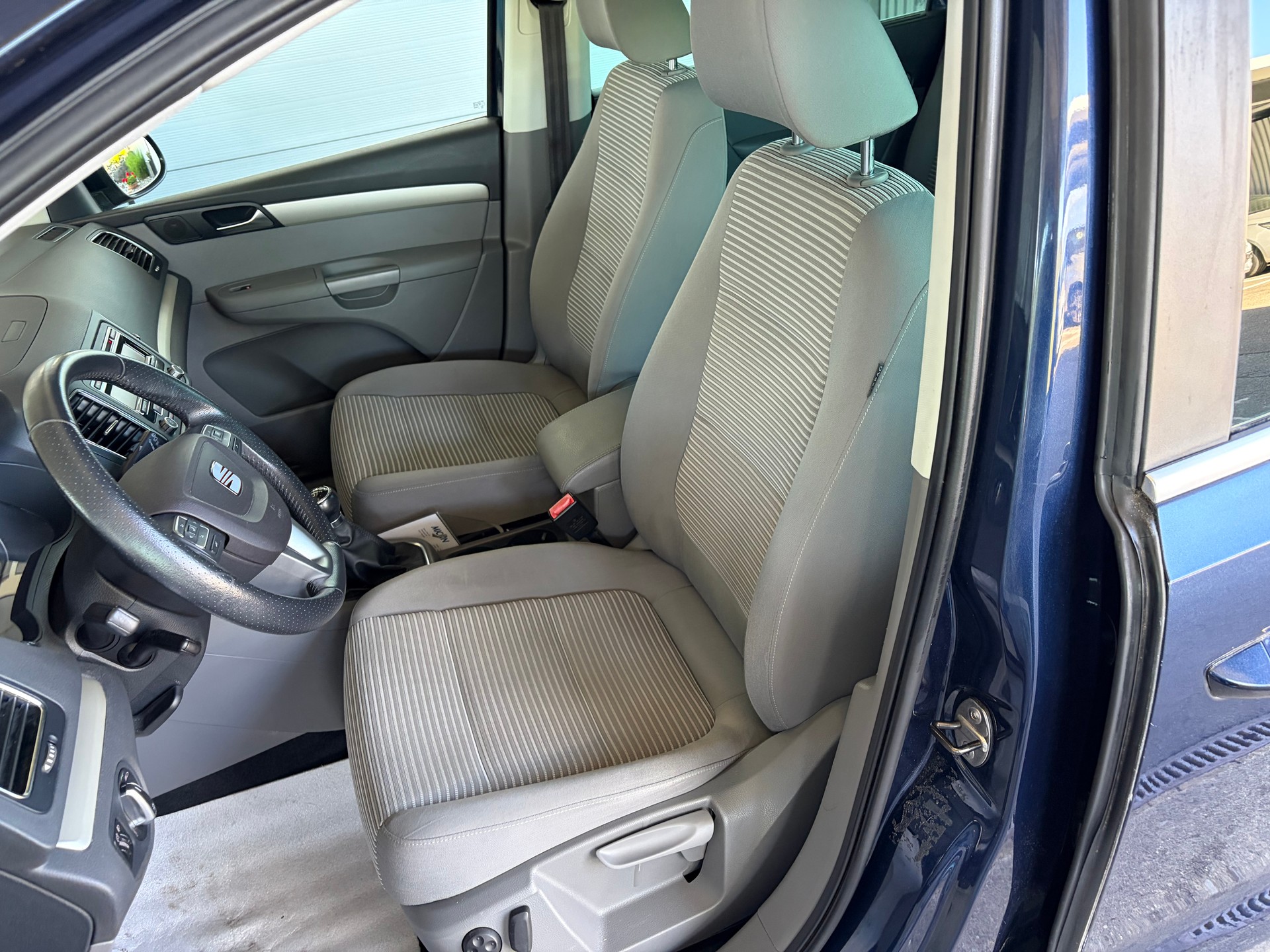 SEAT Alhambra 1.4 TSI Reference Eco mit 7. Sitze-image-5