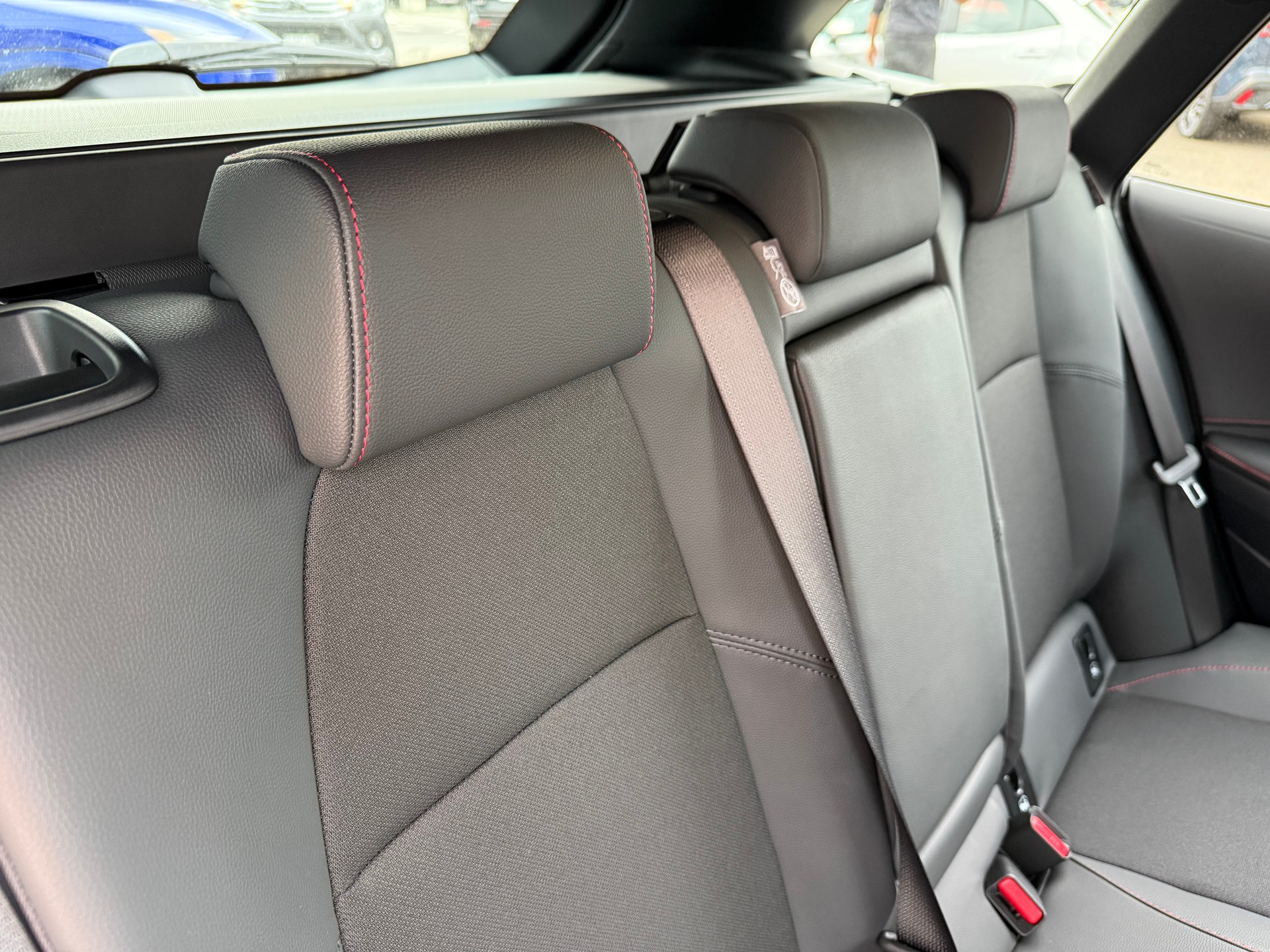 TOYOTA Corolla Touring Sports 2.0 HSD GR Sport e-CVT-image-14