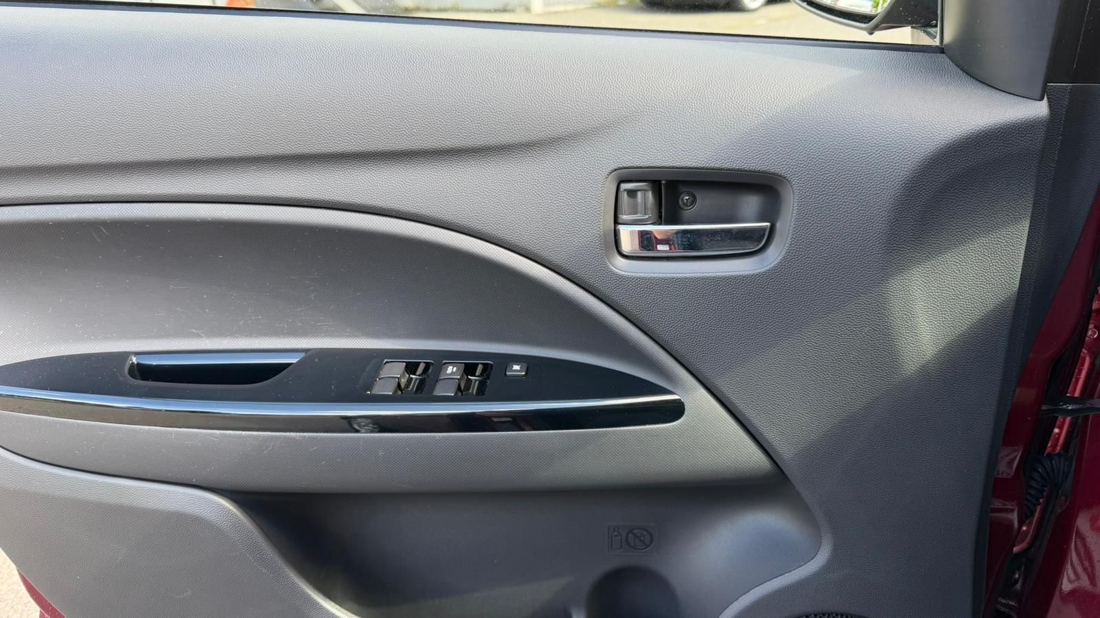 MITSUBISHI Space Star 1.2 Value Anniversary-image-14