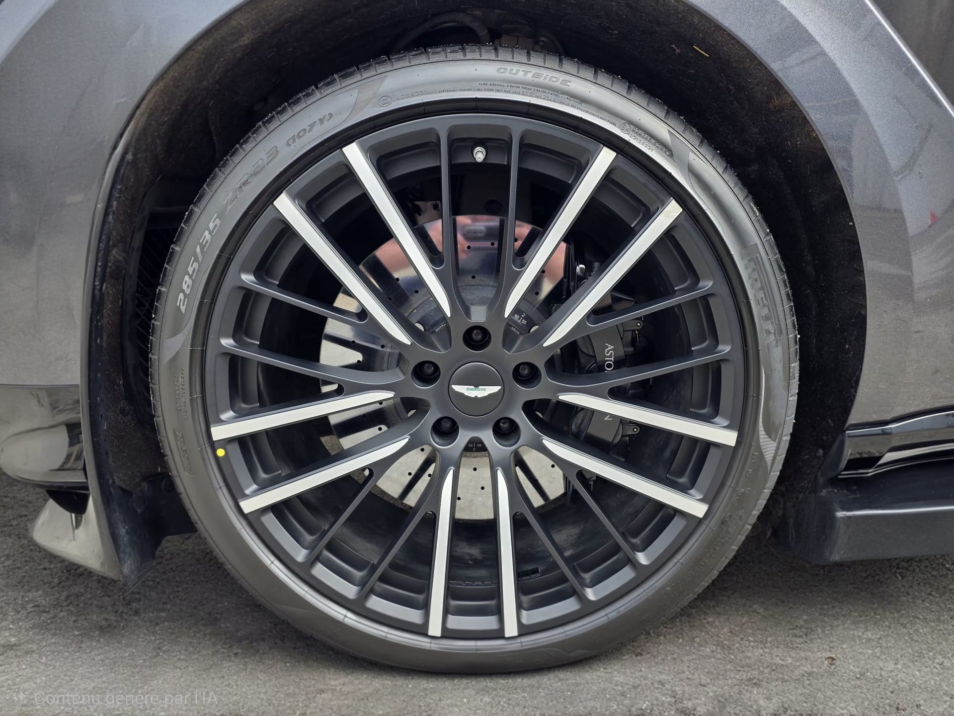 ASTON MARTIN DBX 4.0 V8-image-12