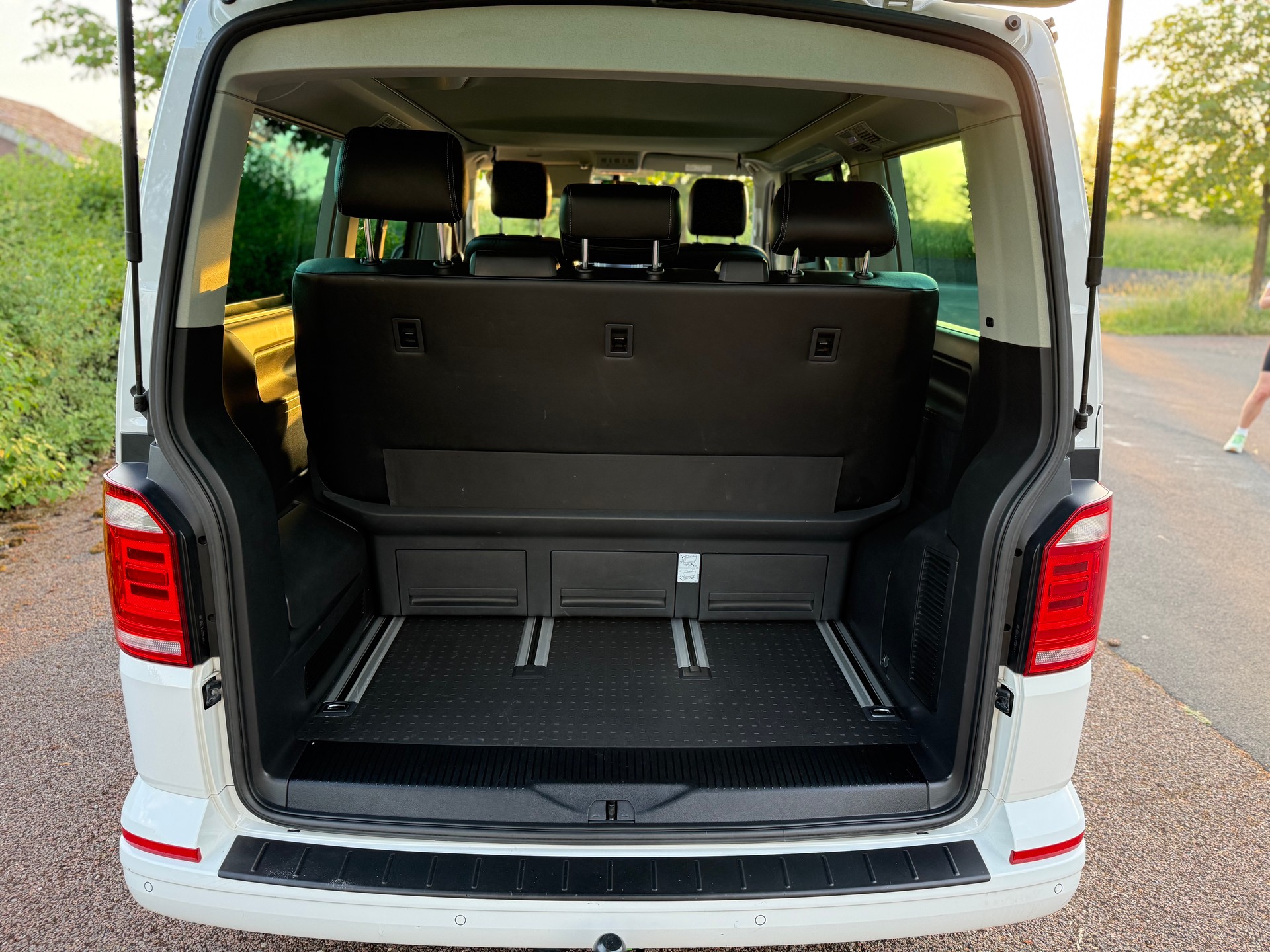 VW T6 California 2.0 Bi-TDI Beach 4Motion DSG-image-7