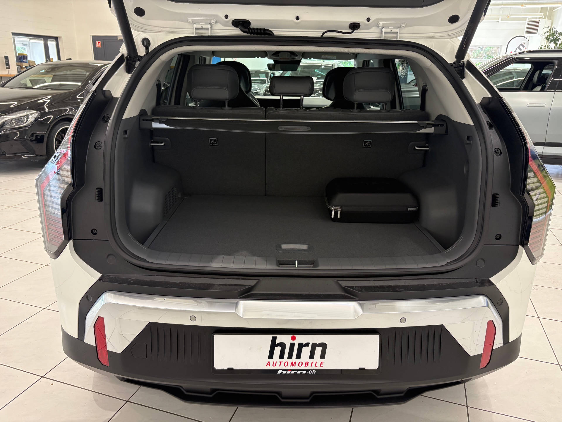 KIA EV3 81 kWh Earth+-image-8