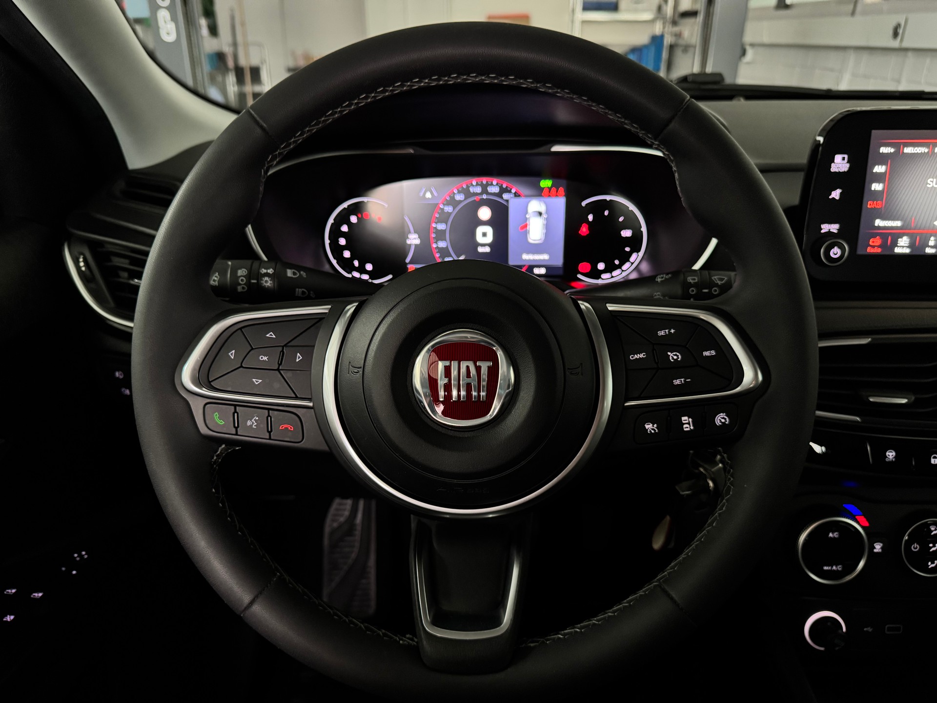 FIAT Tipo 1.0 T3 Cross-image-8
