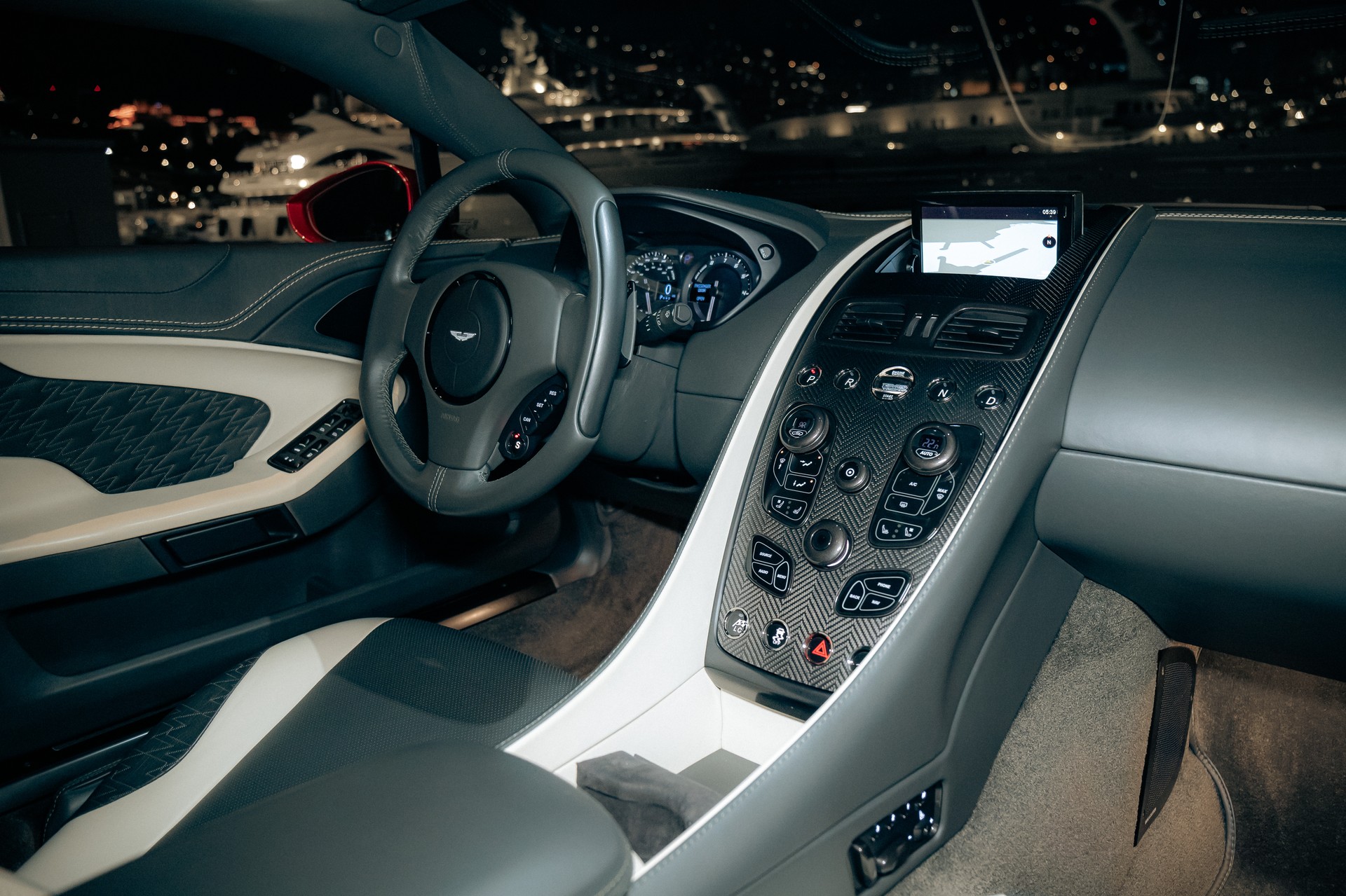 ASTON MARTIN Zagato Shooting Break-image-12