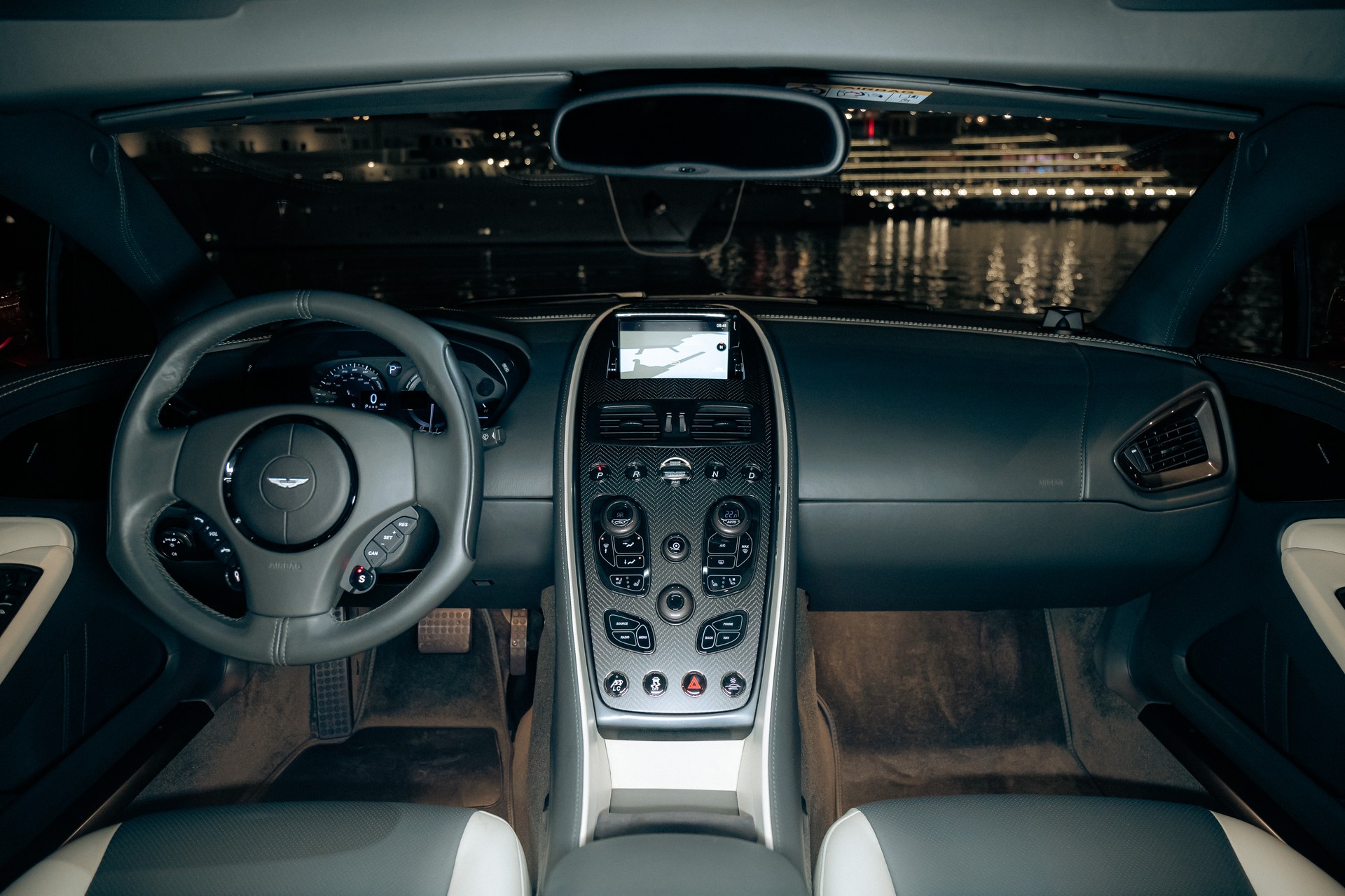 ASTON MARTIN Zagato Shooting Break-image-11