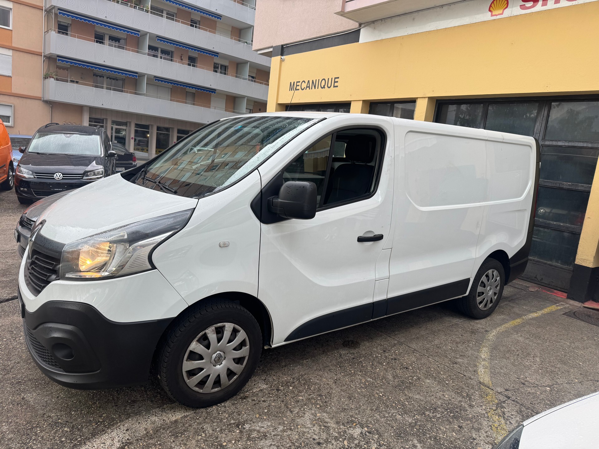 RENAULT Trafic 1.6 dCi 120 2.9t Business L1H1-image-0