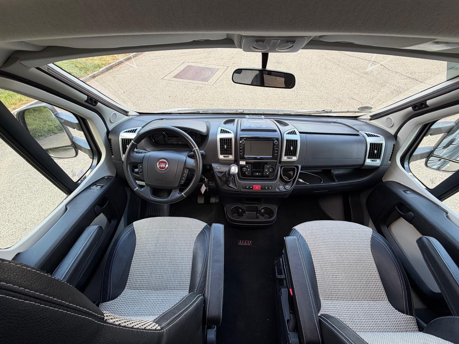 LMC LMC Breezer V646 G – Automat (150 PS) | Längsbetten & Aufstelldach | 4 Personen | Doppel-Garantie-image-29