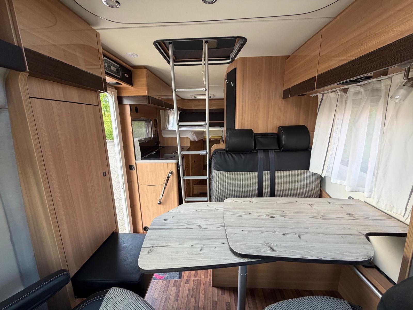 LMC LMC Breezer V646 G – Automat (150 PS) | Längsbetten & Aufstelldach | 4 Personen | Doppel-Garantie-image-14