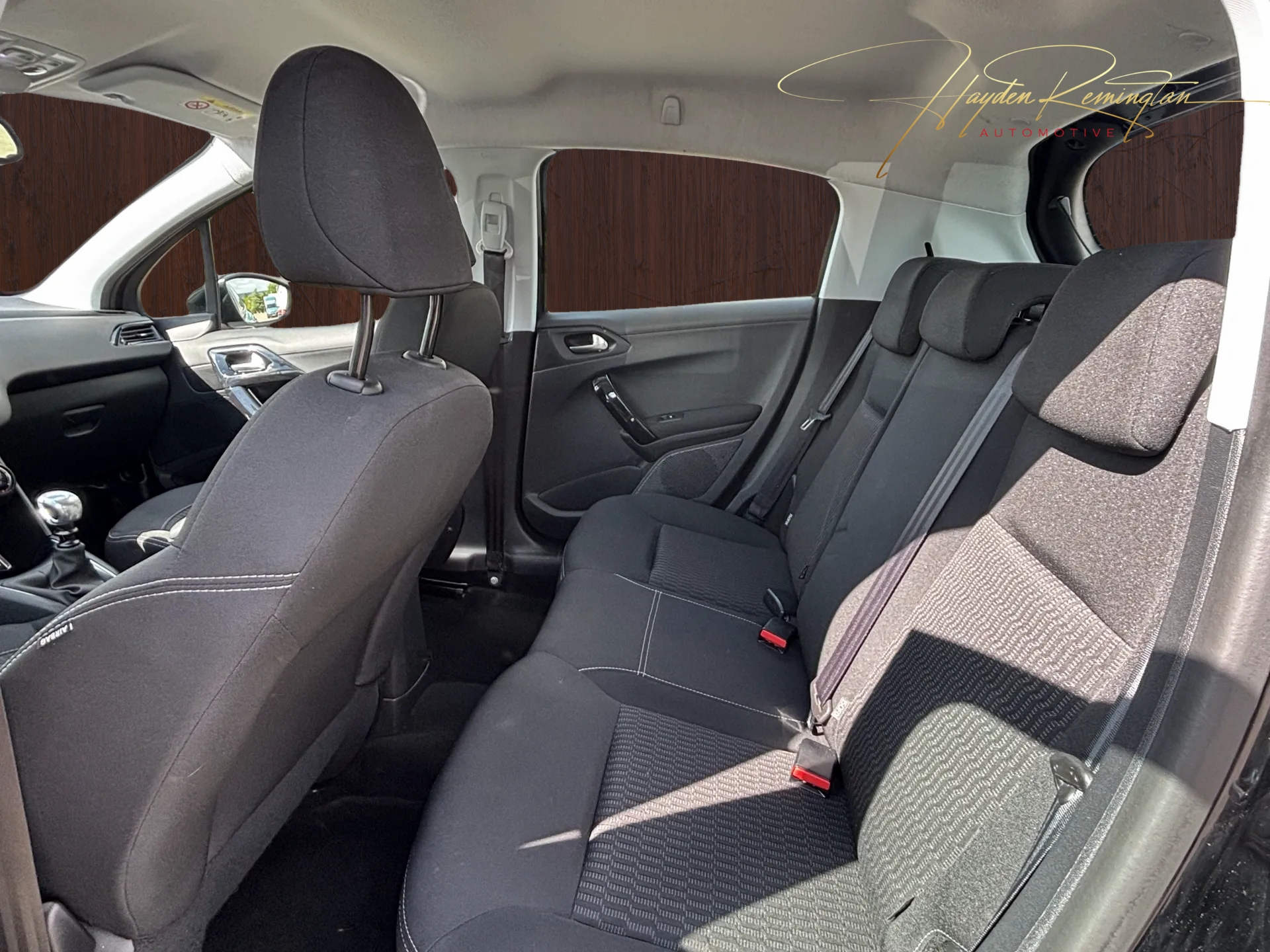 PEUGEOT 208 1.2 PureTech Active-image-7
