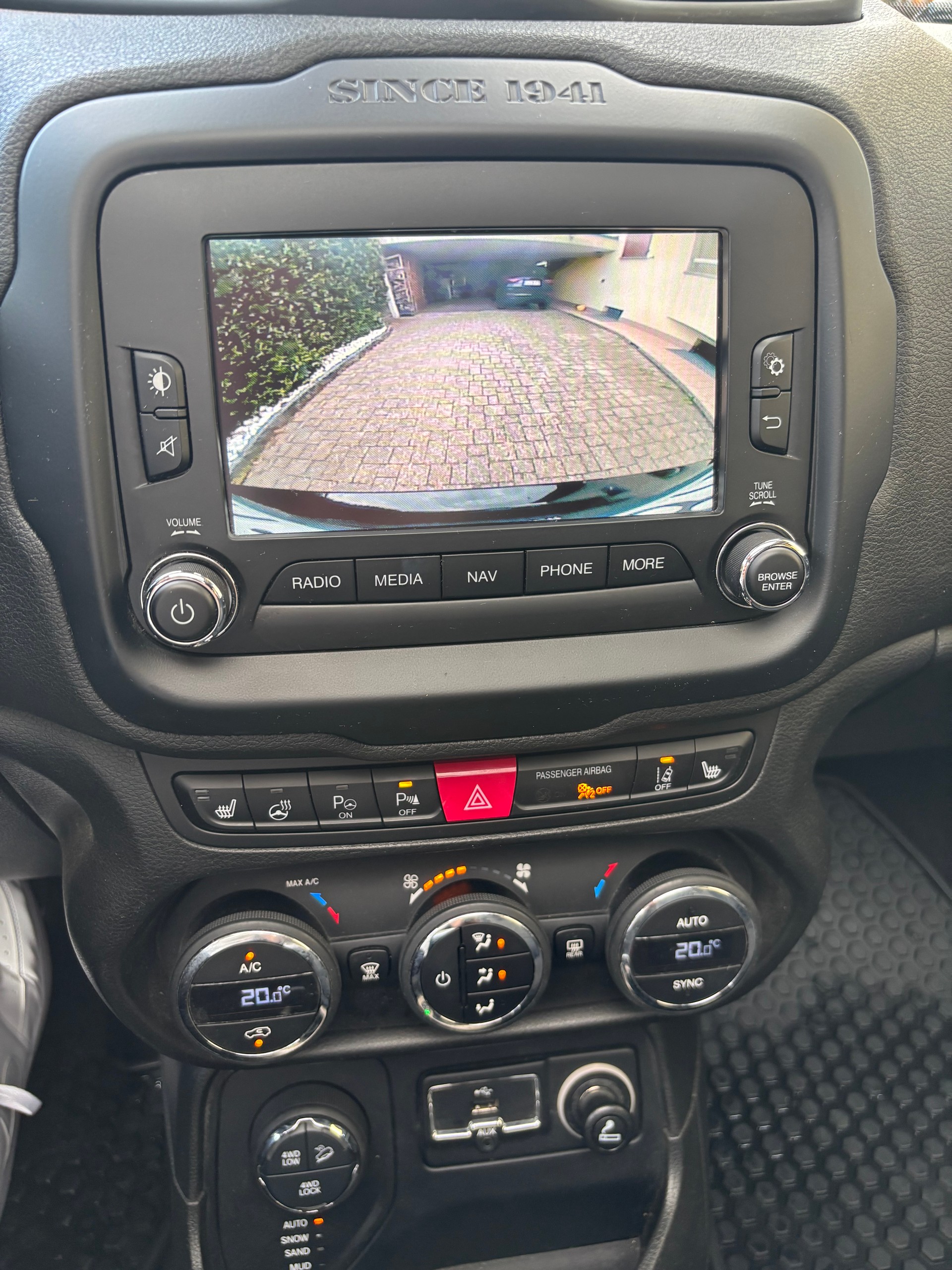 JEEP 2.0 CRD 140 75th Anniv. AWD-image-4
