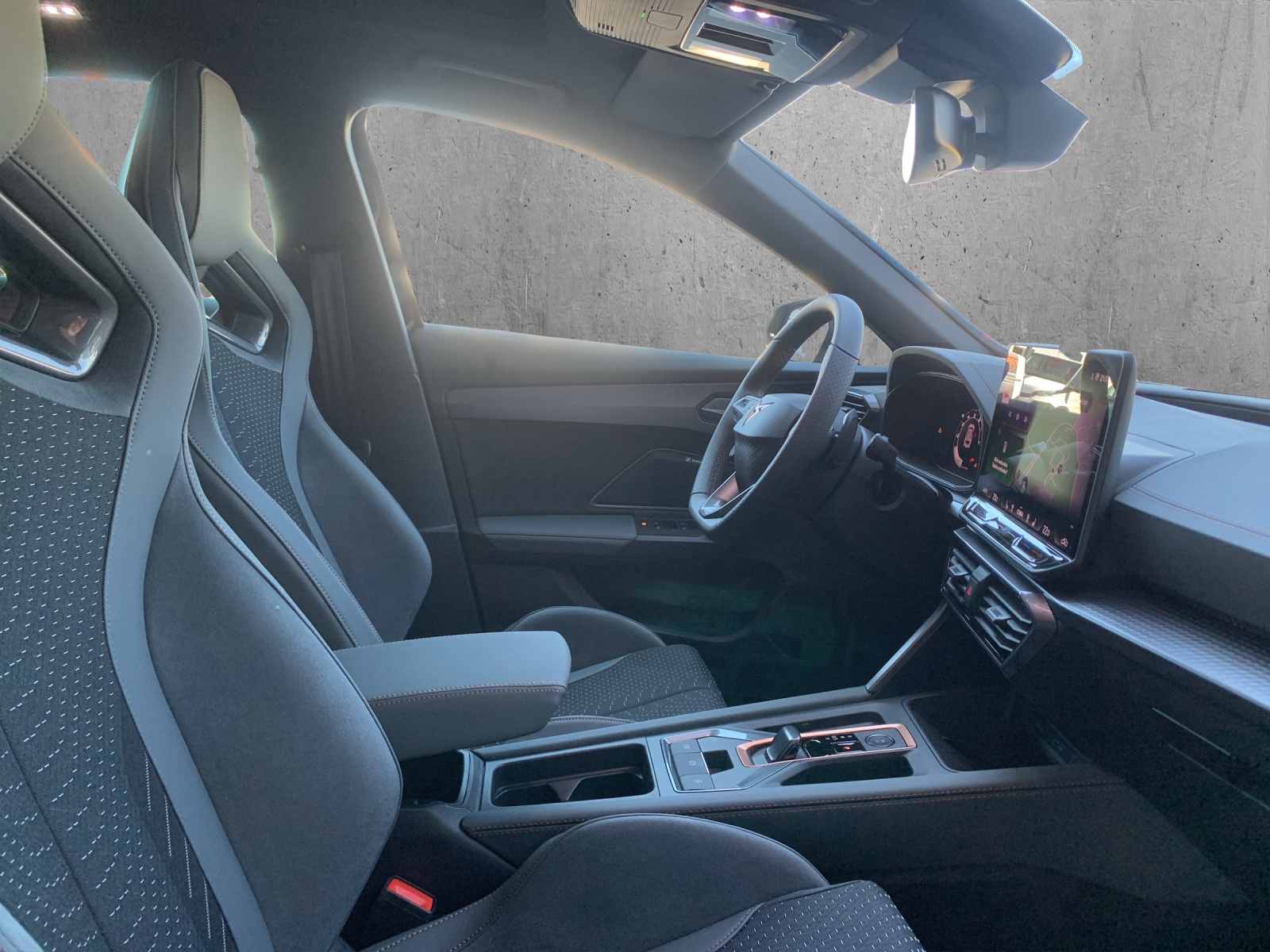 CUPRA Formentor 2.5TSI VZ5 Prime Edition 4Drive BLACK PACK DSG AKRAPOVIC Edition-image-11