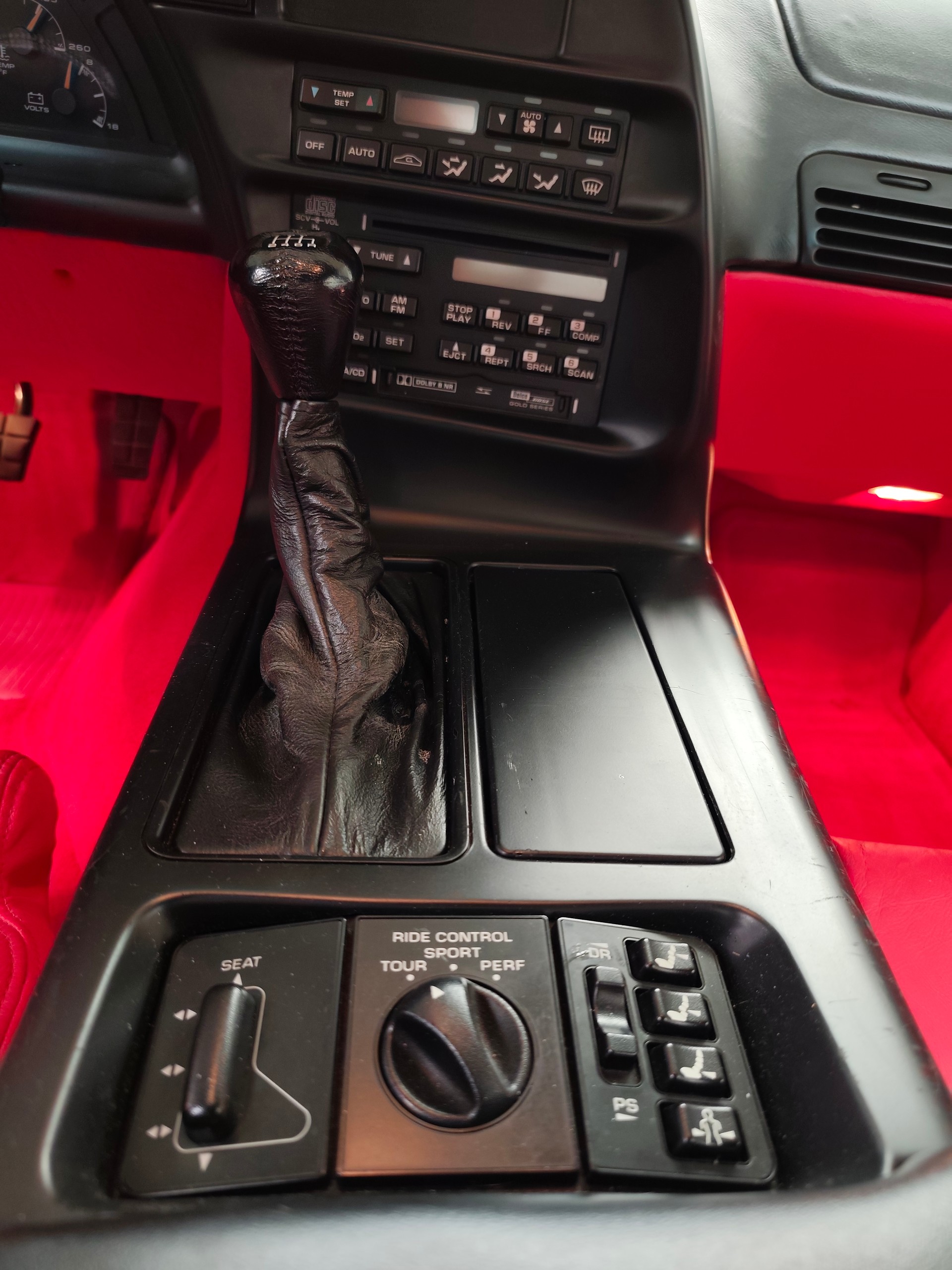 CHEVROLET Traumhafte Corvette C4 Collector Edition (1996) – LT4 & Handschalter-image-12