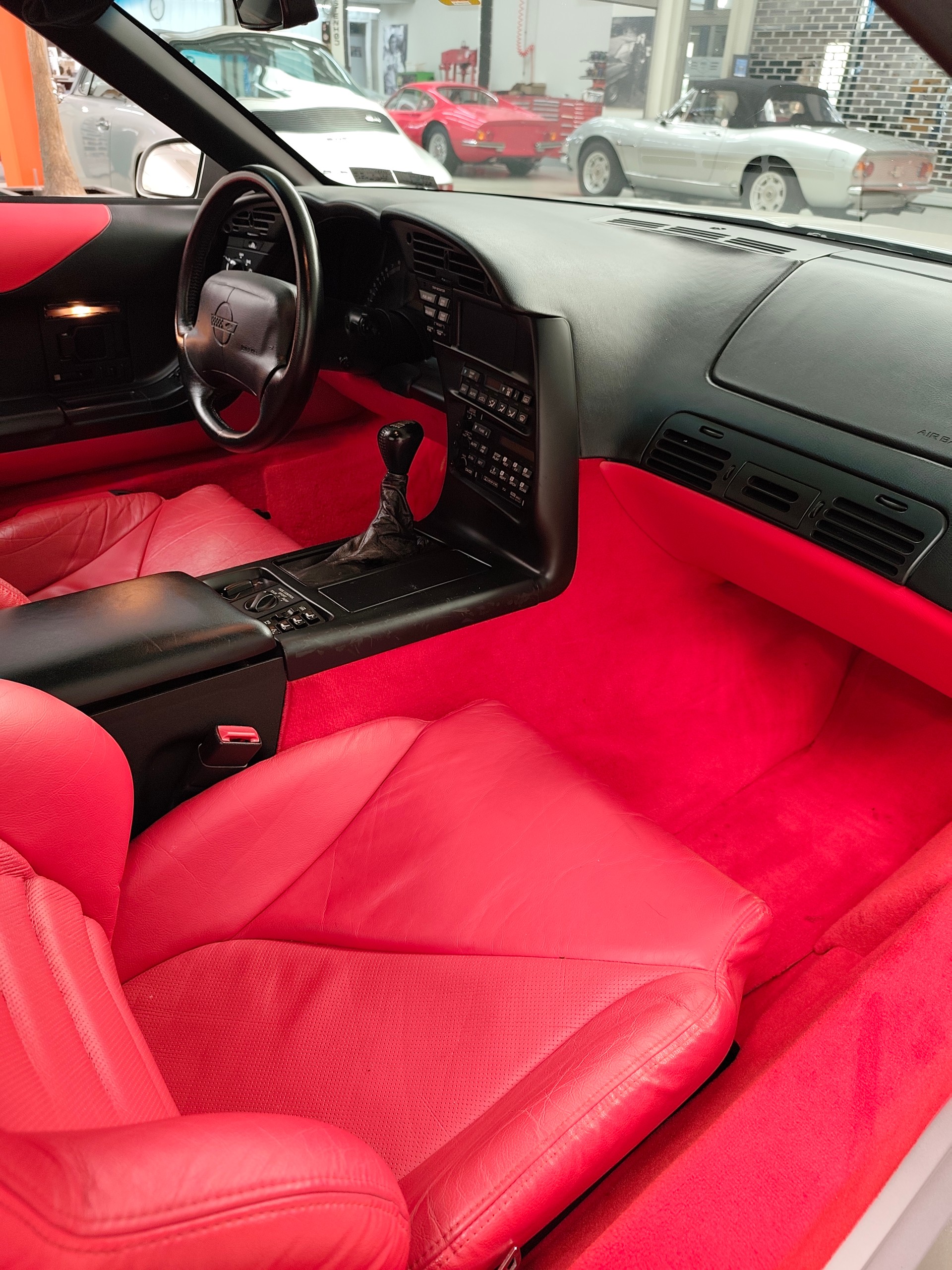 CHEVROLET Traumhafte Corvette C4 Collector Edition (1996) – LT4 & Handschalter-image-4