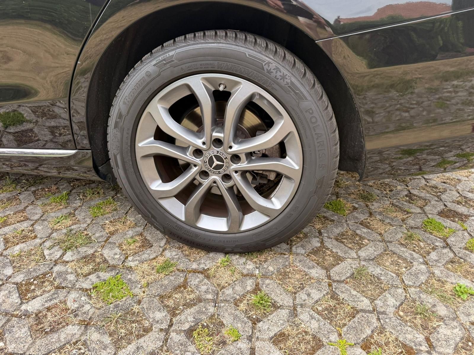 MERCEDES-BENZ C 200 4Matic 9G-Tronic-image-6