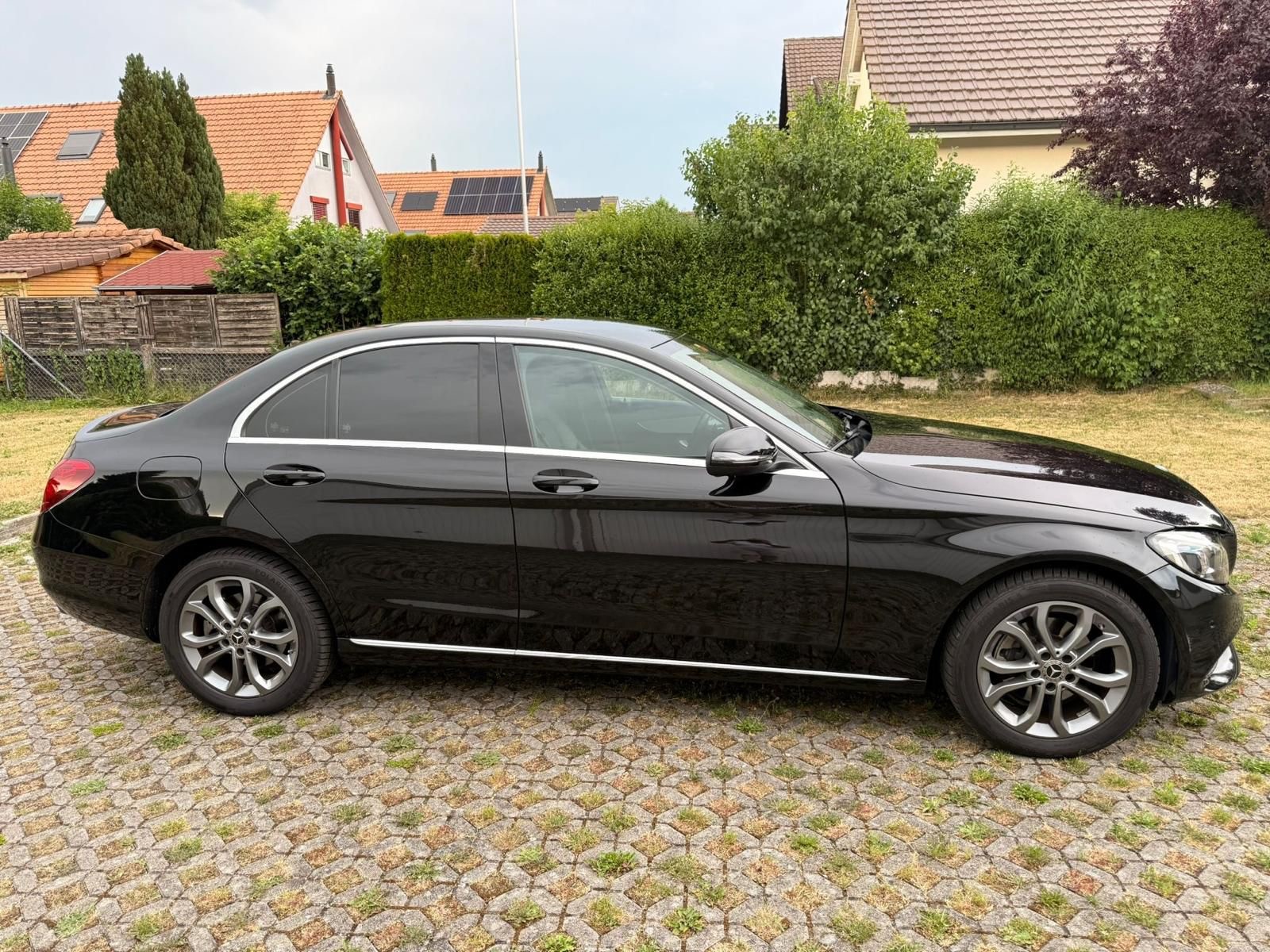 MERCEDES-BENZ C 200 4Matic 9G-Tronic-image-5
