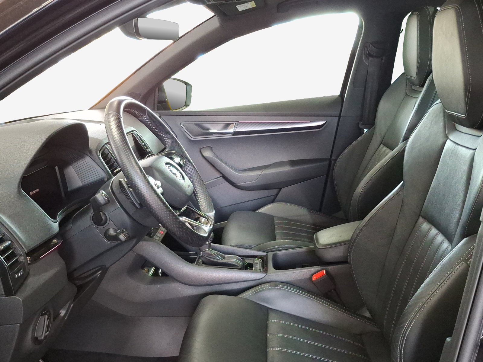 SKODA Karoq 2.0 TSI SportLine 4x4 DSG-image-7