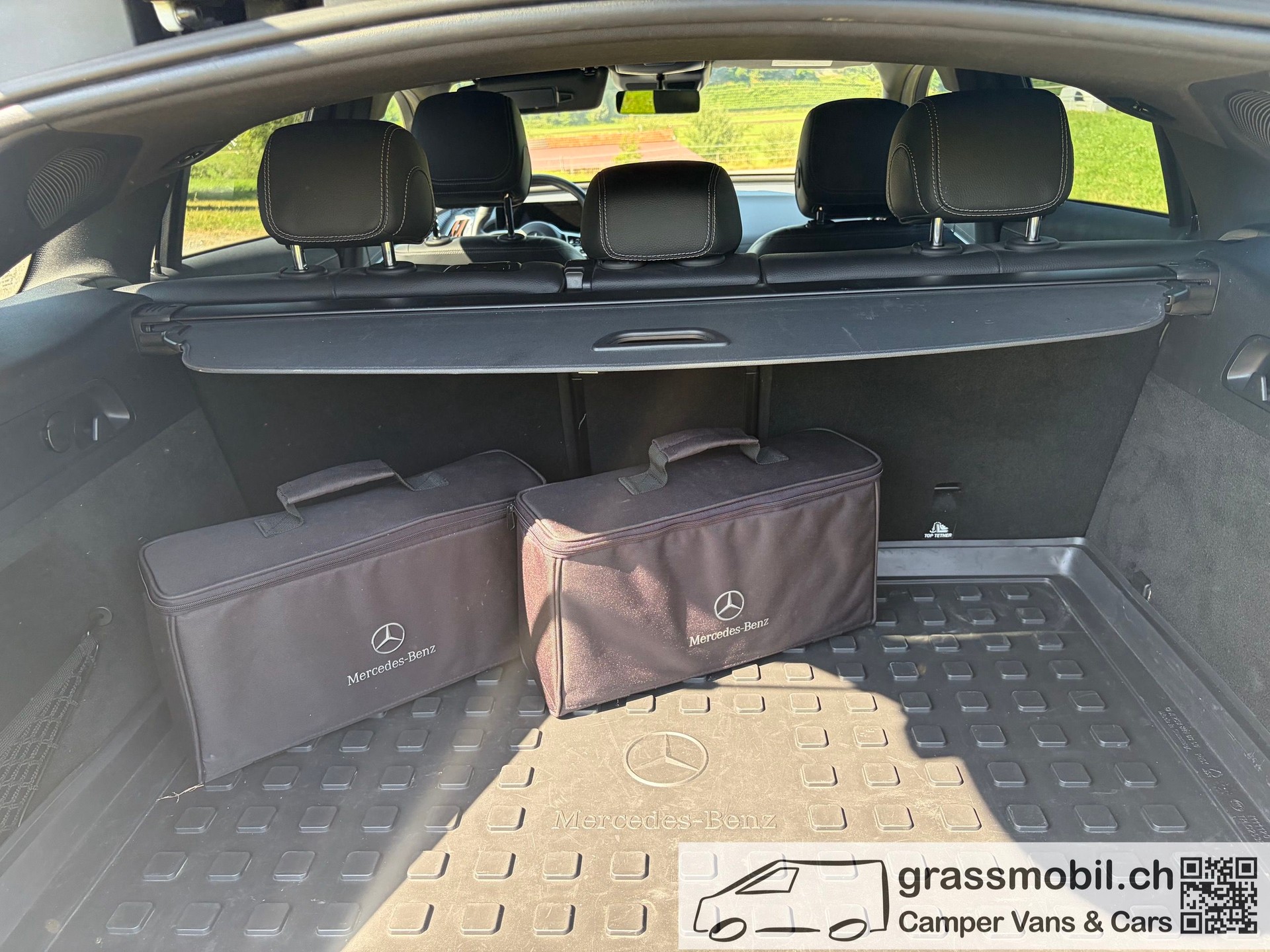 MERCEDES-BENZ EQC 400 4Matic EQ Star-image-13