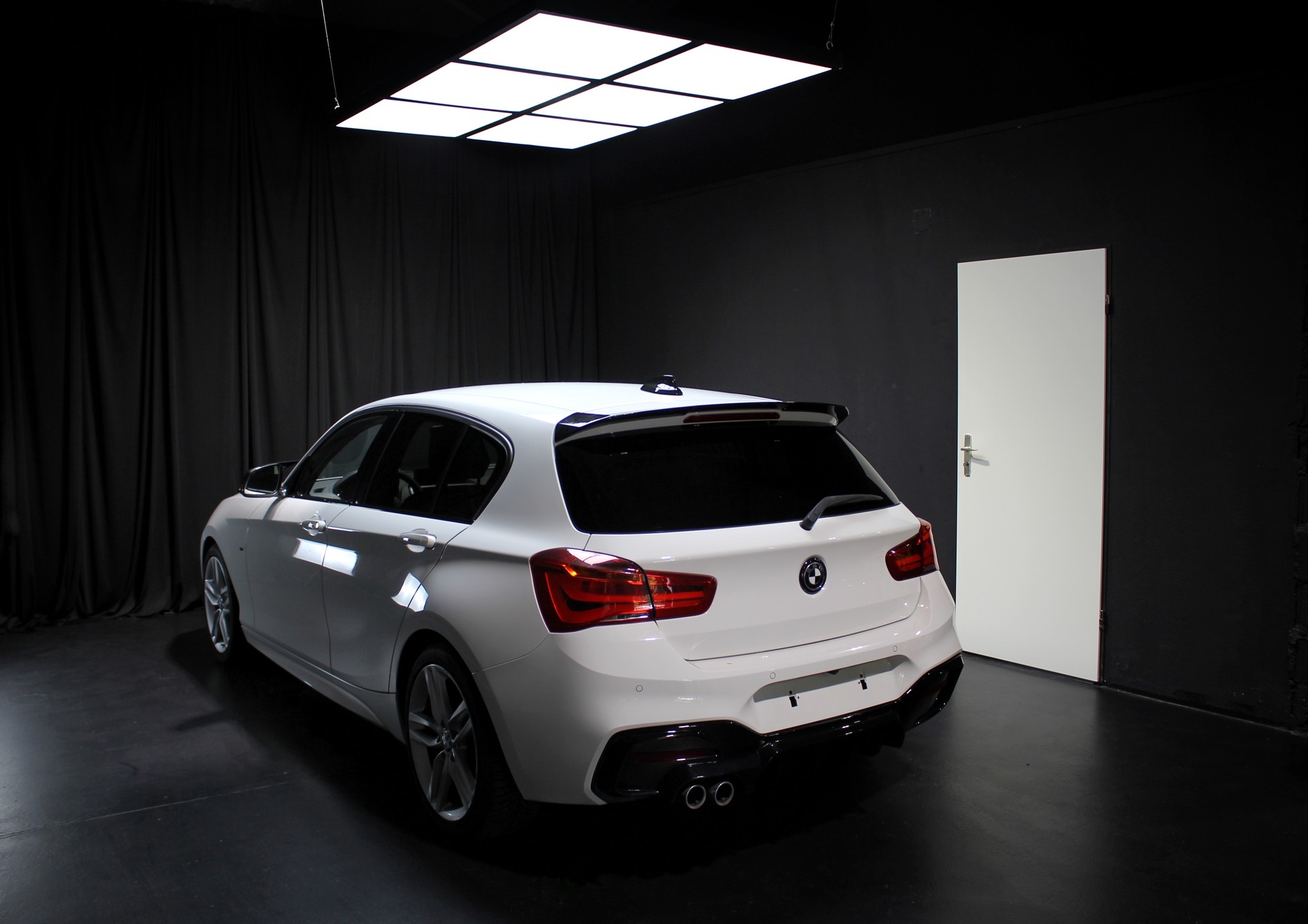 BMW 120d xDrive M Sport Steptronic-image-7