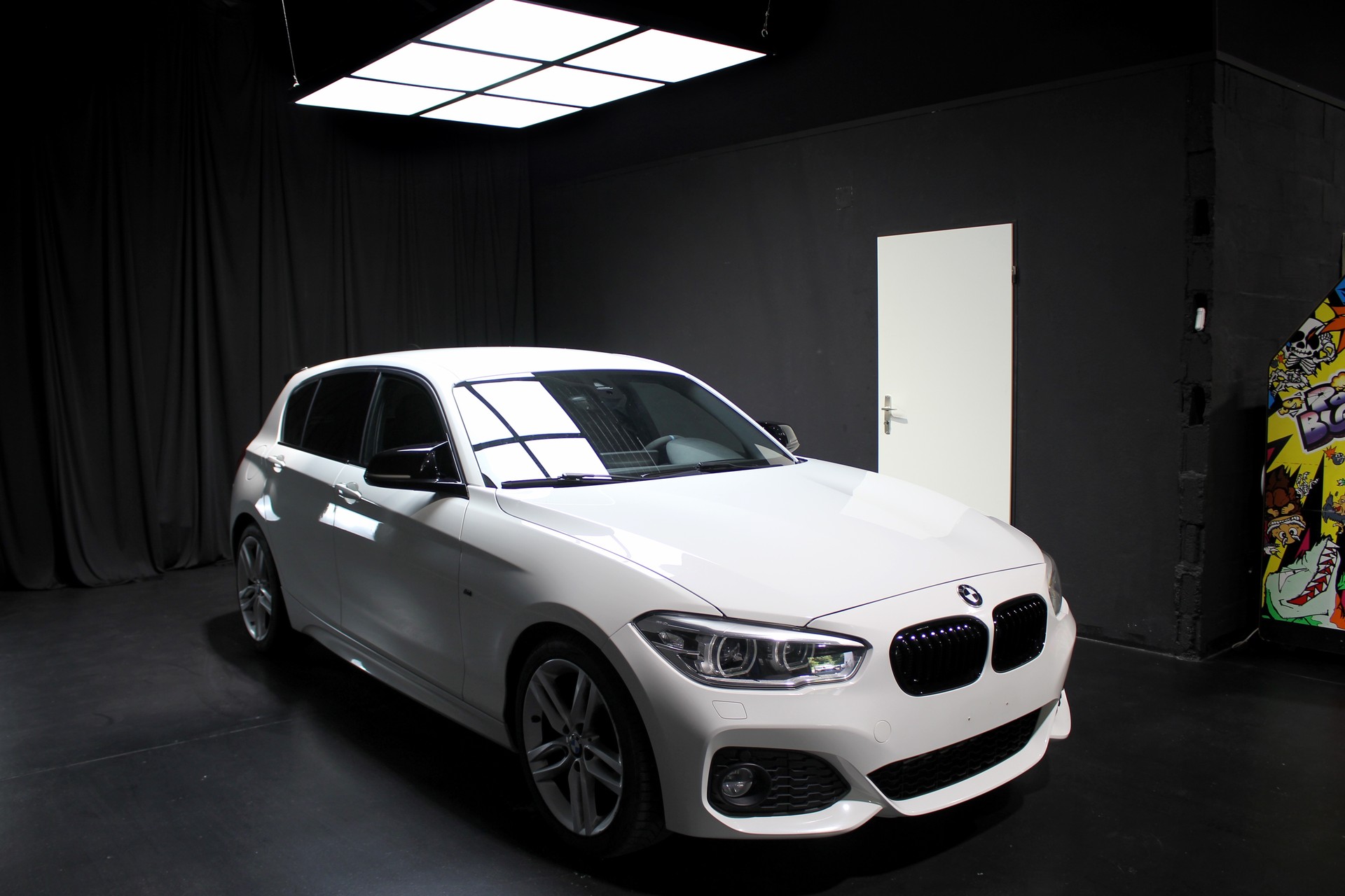 BMW 120d xDrive M Sport Steptronic-image-5