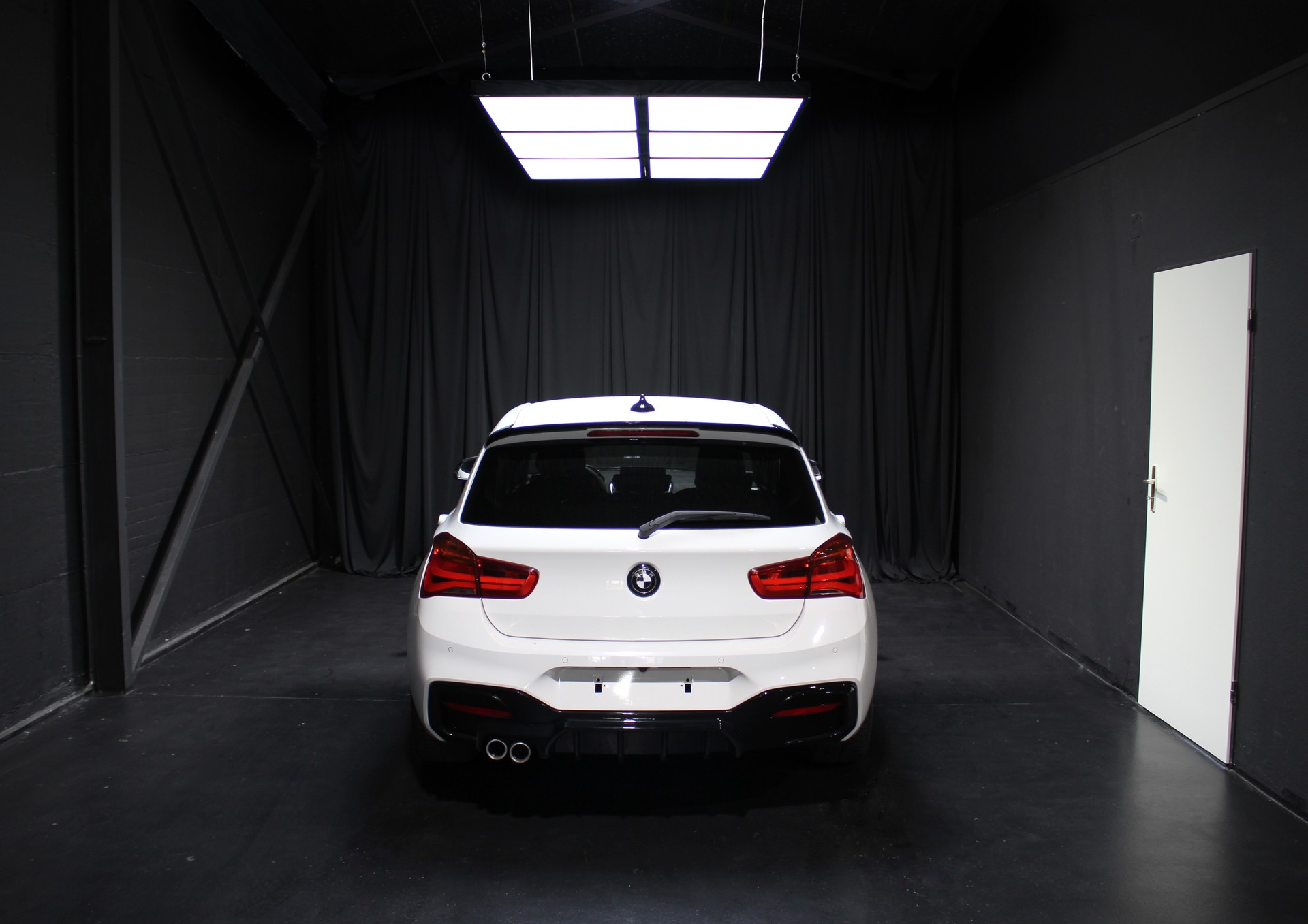 BMW 120d xDrive M Sport Steptronic-image-4